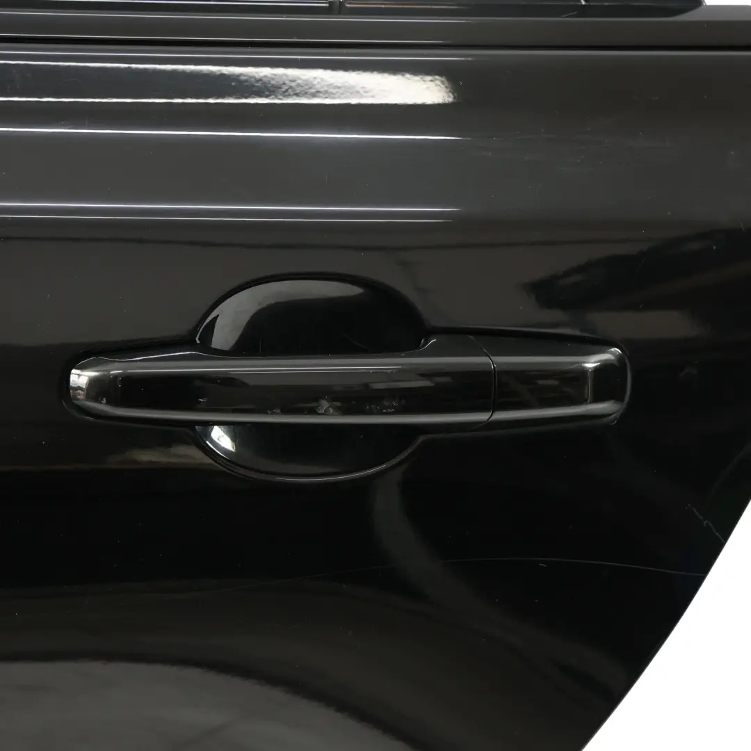 Jaguar XF X260 Berlina Puerta Trasera Izquierda Ebony Negro 1807 - SKU T2H35823-EBB - Número de pieza T2H35823