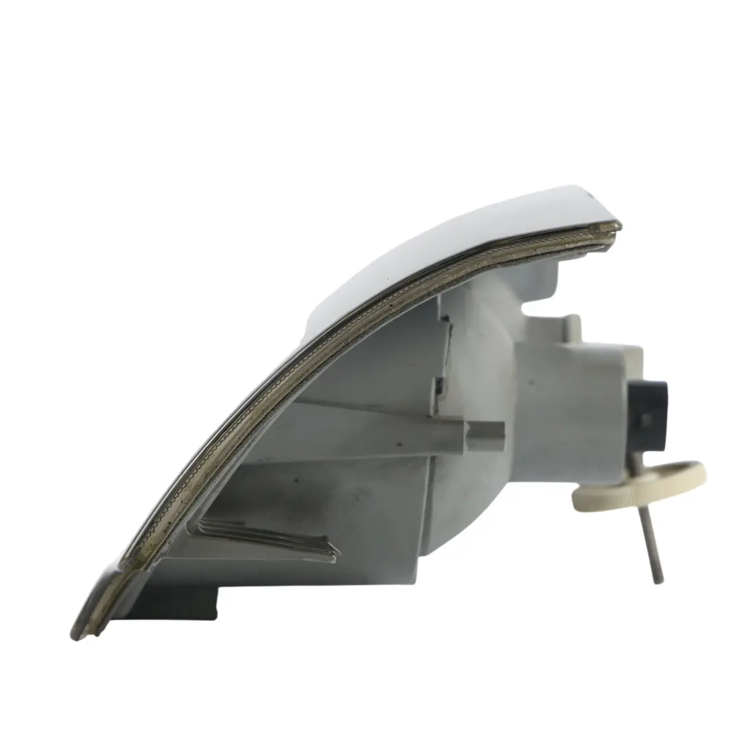 Intermitente Lateral Delantero Izquierdo para Land Rover Range Rover L322 con número de pieza XBD000021 Land Rover Range Rover L322 Intermitente Lateral Delantero Izquierdo - SKU XBD000021 - Número de pieza XBD000021