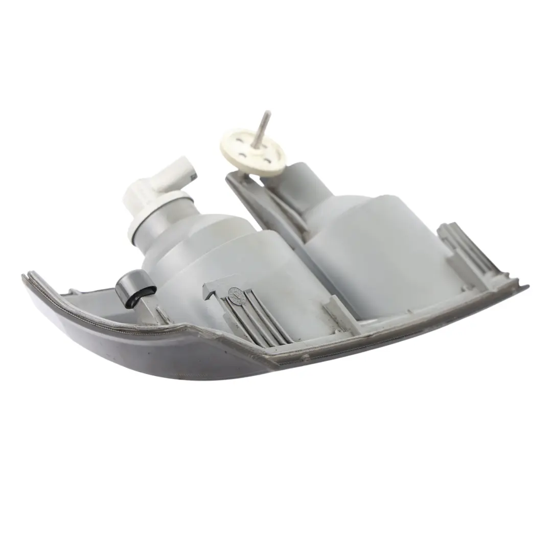 Intermitente Lateral Delantero Derecho para Land Rover Range Rover L322 con número de pieza XBD000041 Land Rover Range Rover L322 Intermitente Lateral Delantero Derecho - SKU XBD000041 - Número de pieza XBD000041