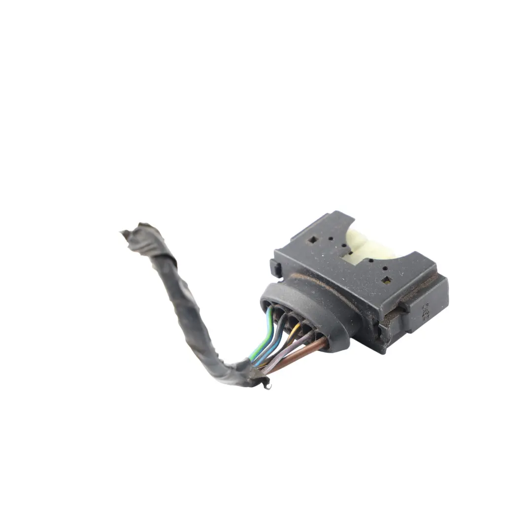 Feu Arrière Droit Douille Prise Câblage pour Land Rover Range Rover à propos du numéro de pièce XFB000266 Land Rover Range Rover Feu Arrière Droit Douille Prise Câblage - SKU XFB000266-1 - Numéro de pièce XFB000266