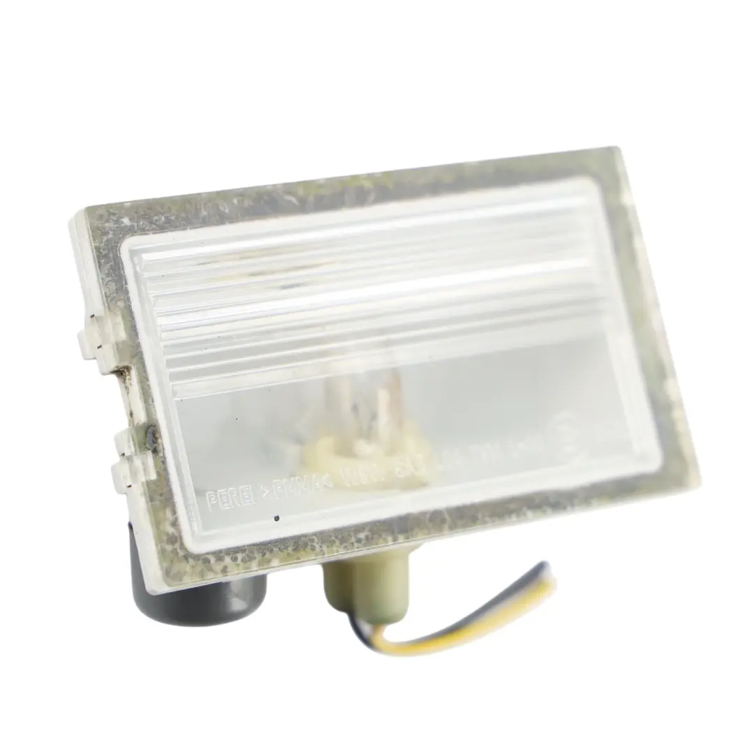 Land Rover Discovery L319 Freelander Éclairage Plaque LED XFC500040 - SKU XFC500040-1 - Numéro de pièce XFG500040