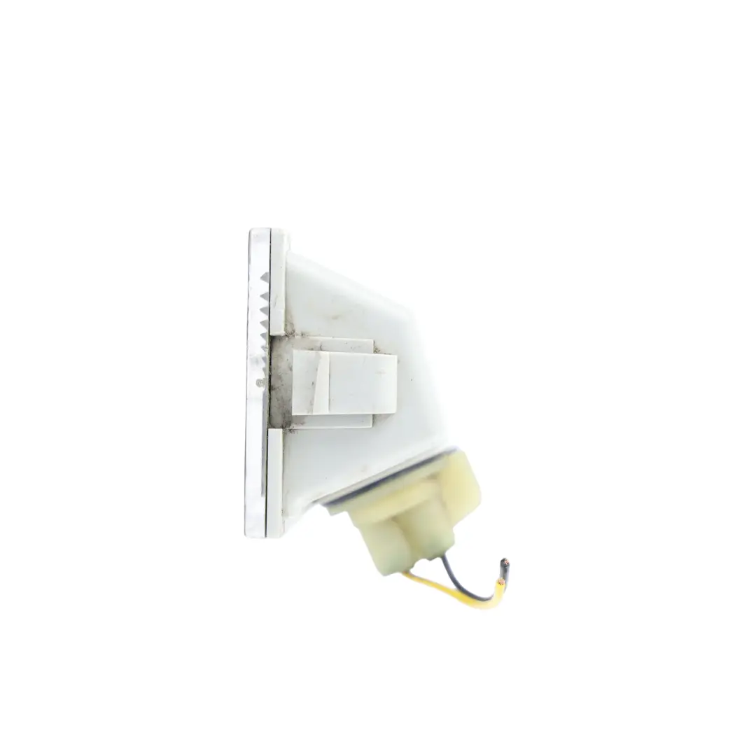 Luce Targa LED XFC500040 per Land Rover Discovery L319 Freelander con numero di parte XFG500040 Land Rover Discovery L319 Freelander Luce Targa LED XFC500040 - SKU XFC500040-1 - Numero di parte XFG500040
