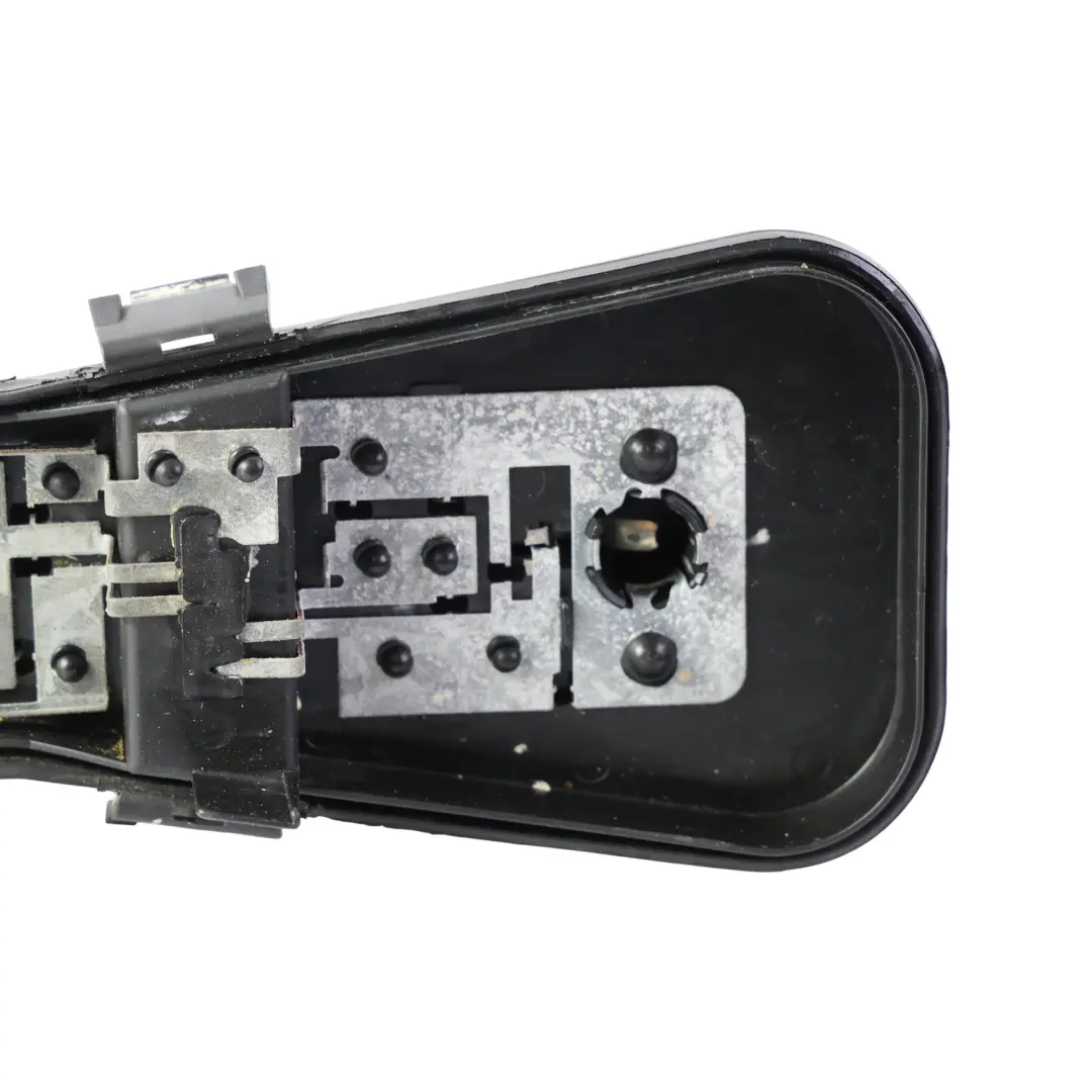 Taillight Cover Bulb Holder Right O/S to Land Rover Range Rover L322 Rear with Part number XFM000031 Land Rover Range Rover L322 Rear Taillight Cover Bulb Holder Right O/S - SKU XFM000031 - Part number XFM000031