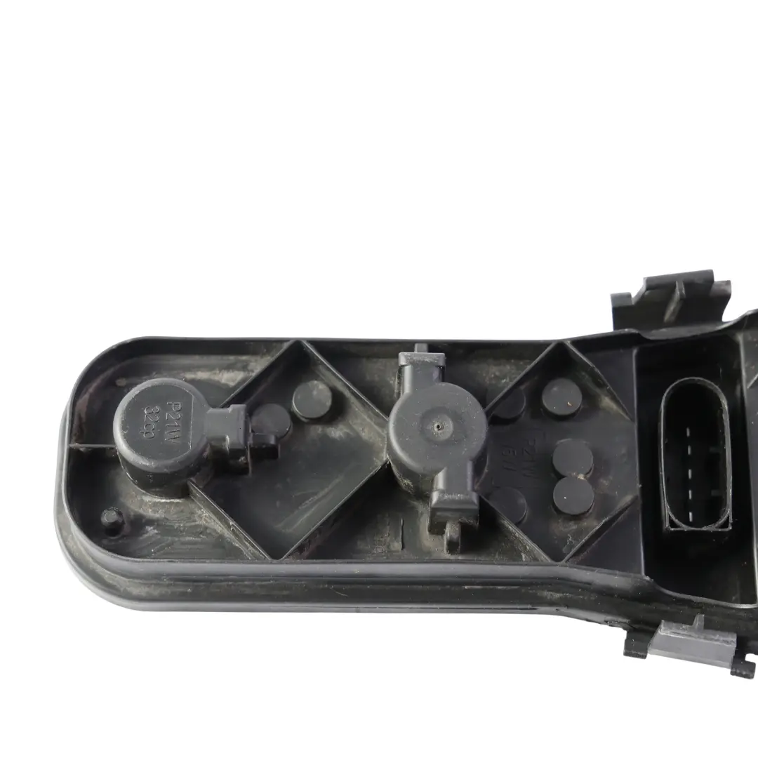 Land Rover Range Rover L322 Rear Taillight Cover Bulb Holder Right O/S - SKU XFM000031 - Part number XFM000031
