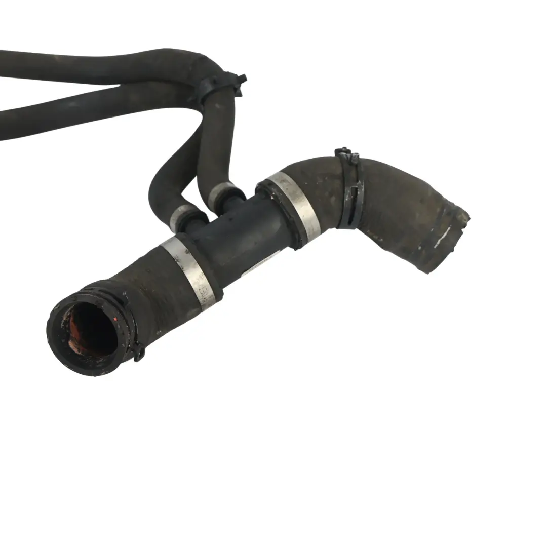 Manguera Inferior Radiador Refrigerante Gasolina para Jaguar XF X250 con número de pieza XR849443 Jaguar XF X250 Manguera Inferior Radiador Refrigerante Gasolina - SKU XR849443 - Número de pieza XR849443