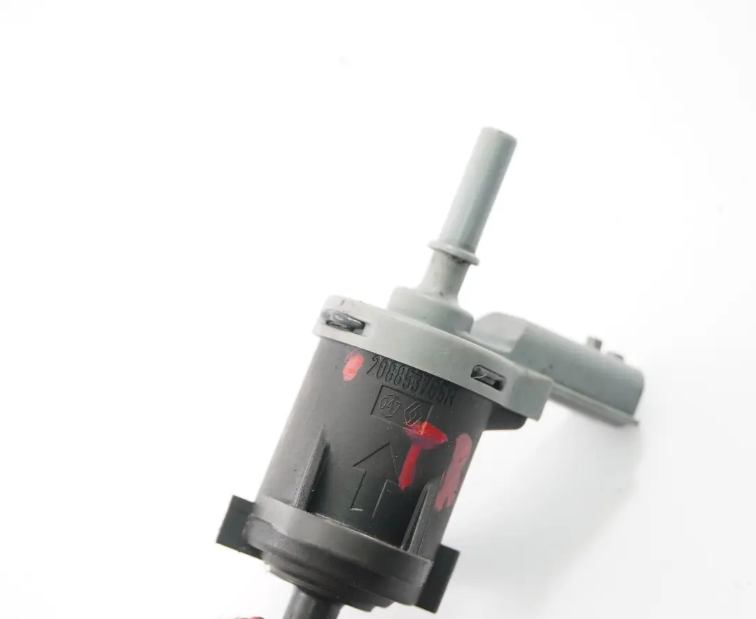 Valve Fuel Pressure to Renault Trafic II 2.0 Master III 2.3 DCI Electric with Part number 208853765R Renault Trafic II 2.0 Master III 2.3 DCI Electric Valve Fuel Pressure - SKU 208853765R - Part number 208853765R