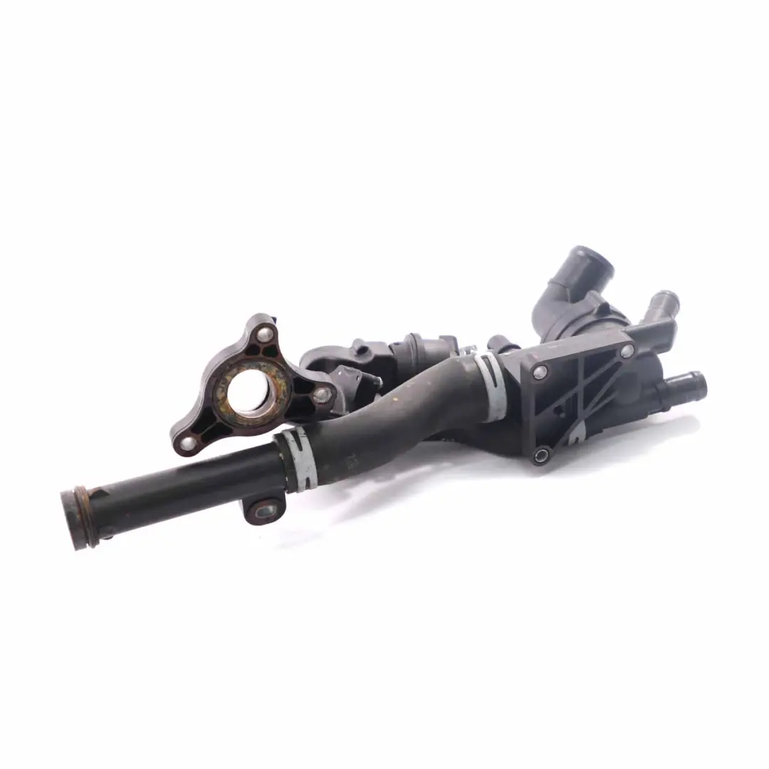 Thermostat Kühlmittelgehäuse für Renault Trafic III Opel Vivaro B 1.6 DCi mit Teilenummer 210474640R Renault Trafic III Opel Vivaro B 1.6 DCi Thermostat Kühlmittelgehäuse - SKU 210474640R - Teilenummer 210474640R