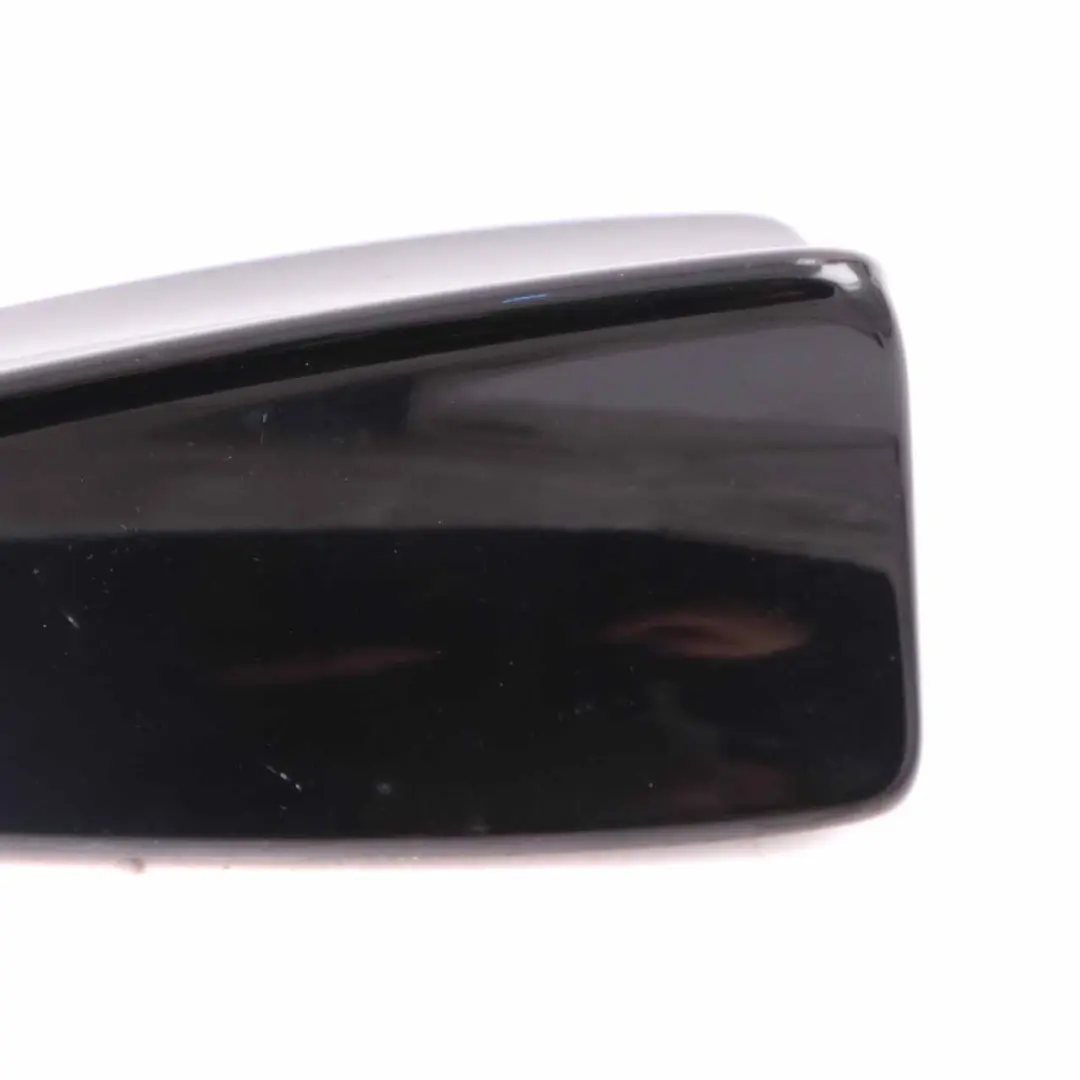 Antenna a pinna di squalo per tettuccio Nero Zaffiro - 475 per BMW X3 Serie E83 con numero di parte 2147431 BMW X3 Serie E83 Antenna a pinna di squalo per tettuccio Nero Zaffiro - 475 - SKU 2147431-BS - Numero di parte 2147431