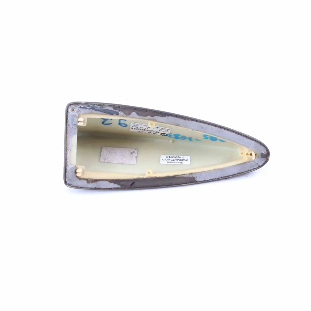 Antenna a pinna di squalo per tettuccio Nero Zaffiro - 475 per BMW X3 Serie E83 con numero di parte 2147431 BMW X3 Serie E83 Antenna a pinna di squalo per tettuccio Nero Zaffiro - 475 - SKU 2147431-BS - Numero di parte 2147431