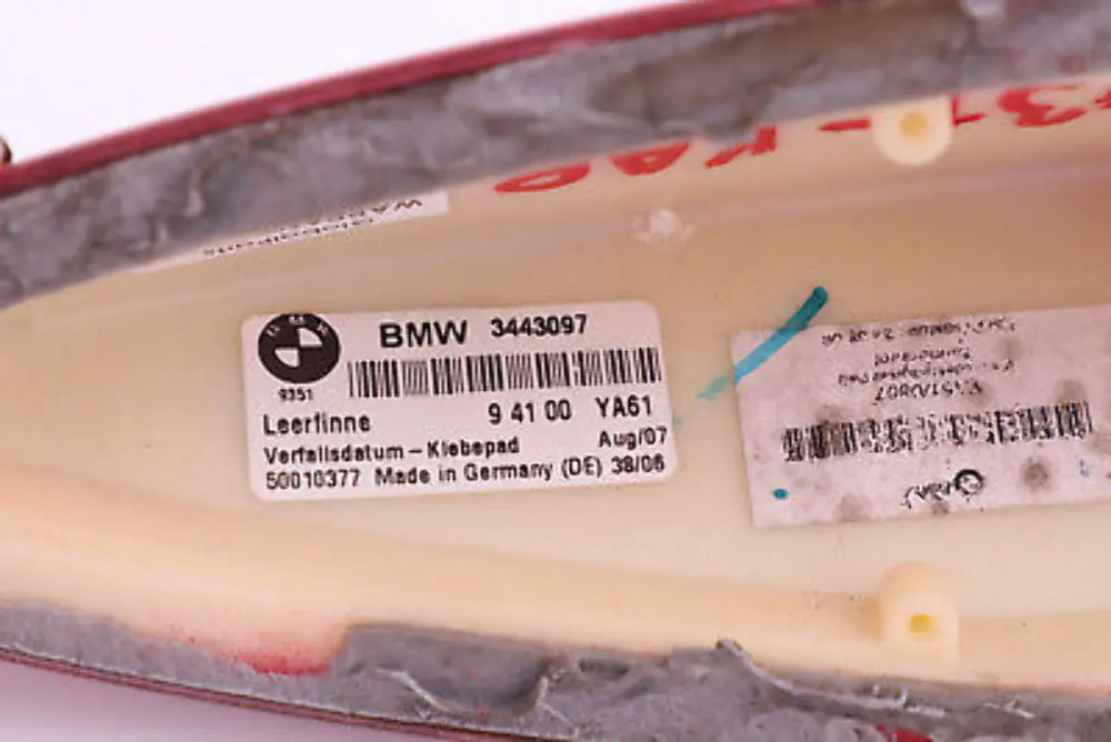 Boîtier D'Antenne De Toit Aileron Requin Antenne Rouge - A61 3443097 pour BMW X3 E83 à propos du numéro de pièce 2147431 BMW X3 E83 Boîtier D'Antenne De Toit Aileron Requin Antenne Rouge - A61 3443097 - SKU 2147431-KAR - Numéro de pièce 2147431