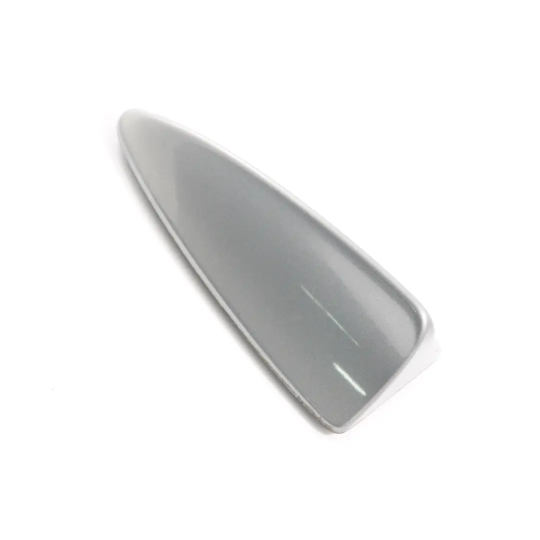 Antenne de toit avec aileron de requin - Spacegrau Grey - A52 pour BMW X3 E83 à propos du numéro de pièce 2147431 BMW X3 E83 Antenne de toit avec aileron de requin - Spacegrau Grey - A52 - SKU 2147431-SCG - Numéro de pièce 2147431