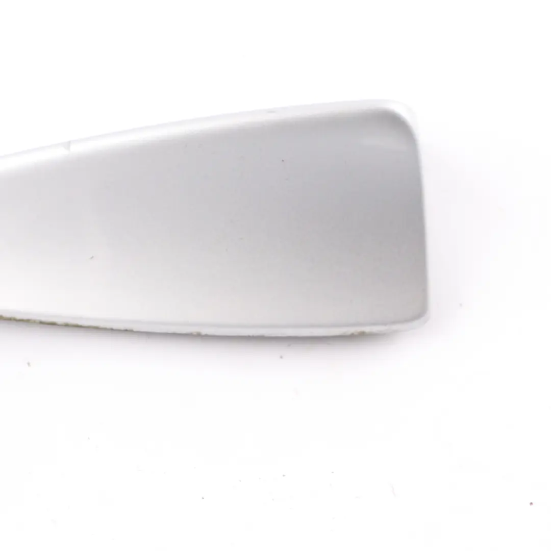Cache antenne toit Ailette de Requin Antenne Titansilber Argent 354 pour BMW X3 E83 à propos du numéro de pièce 2147431 BMW X3 E83 Cache antenne toit Ailette de Requin Antenne Titansilber Argent 354 - SKU 2147431-TS - Numéro de pièce 2147431