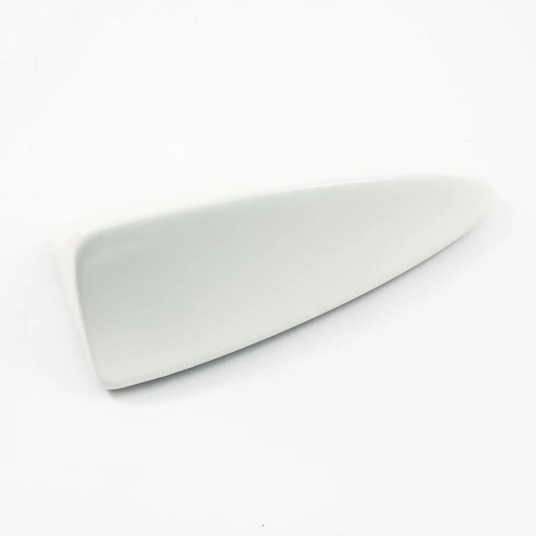 Roof Aerial Cover Casing Shark Fin Antenna White to BMW X3 E83 with Part number 2147431 BMW X3 E83 Roof Aerial Cover Casing Shark Fin Antenna White - SKU 2147431-WHI - Part number 2147431