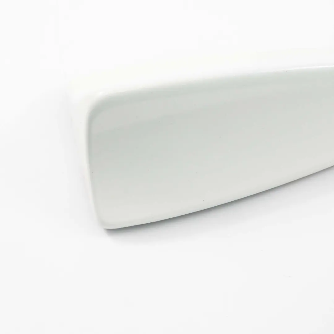BMW X3 E83 Antenne de toit avec aileron de requin - Blanc - SKU 2147431-WHI - Numéro de pièce 2147431