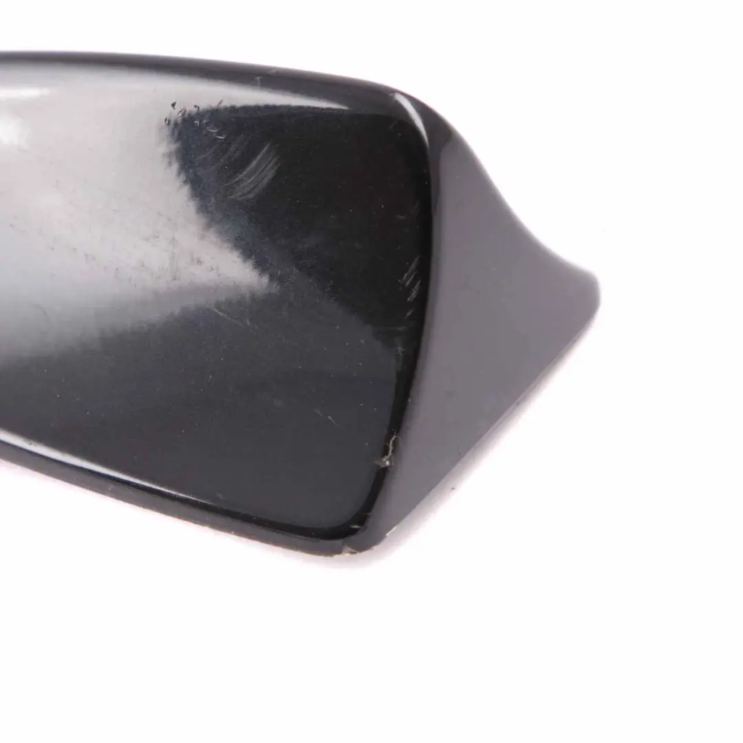 Roof Aerial Casing Shark Fin Antenna Black Sapphire 3411466 to BMW X3 Series E83 with Part number 2147432 BMW X3 Series E83 Roof Aerial Casing Shark Fin Antenna Black Sapphire 3411466 - SKU 2147432-BS2 - Part number 2147432