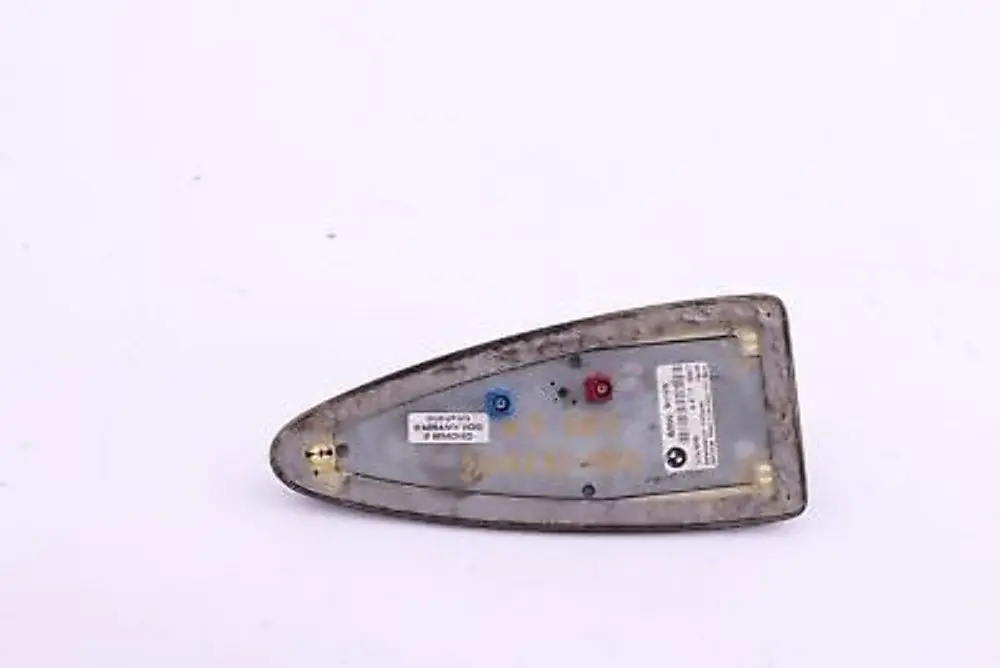 Carcasa Vacía Para Antena De Techo Shark Mysticblau Azul para BMW E83 con número de pieza 2147433 BMW E83 Carcasa Vacía Para Antena De Techo Shark Mysticblau Azul - SKU 2147433-MYS - Número de pieza 2147433