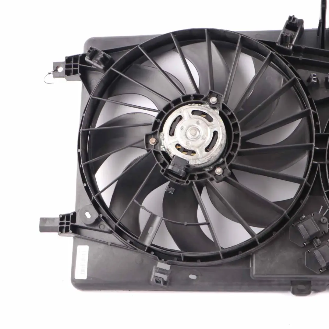 2.3L DCi Engine Cooling Radiator Fan Shroud to Renault Master III with Part number 214754524R Renault Master III 2.3L DCi Engine Cooling Radiator Fan Shroud - SKU 214754524R - Part number 214754524R
