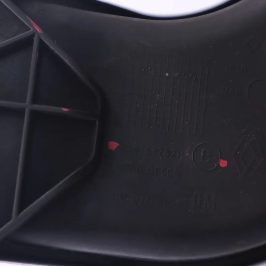 Rura Przewód Turbo do Renault Trafic Vivaro 1.6 o numerze 214757782R Renault Trafic Vivaro 1.6 Rura Przewód Turbo - SKU 214757782R - Numer Części 214757782R