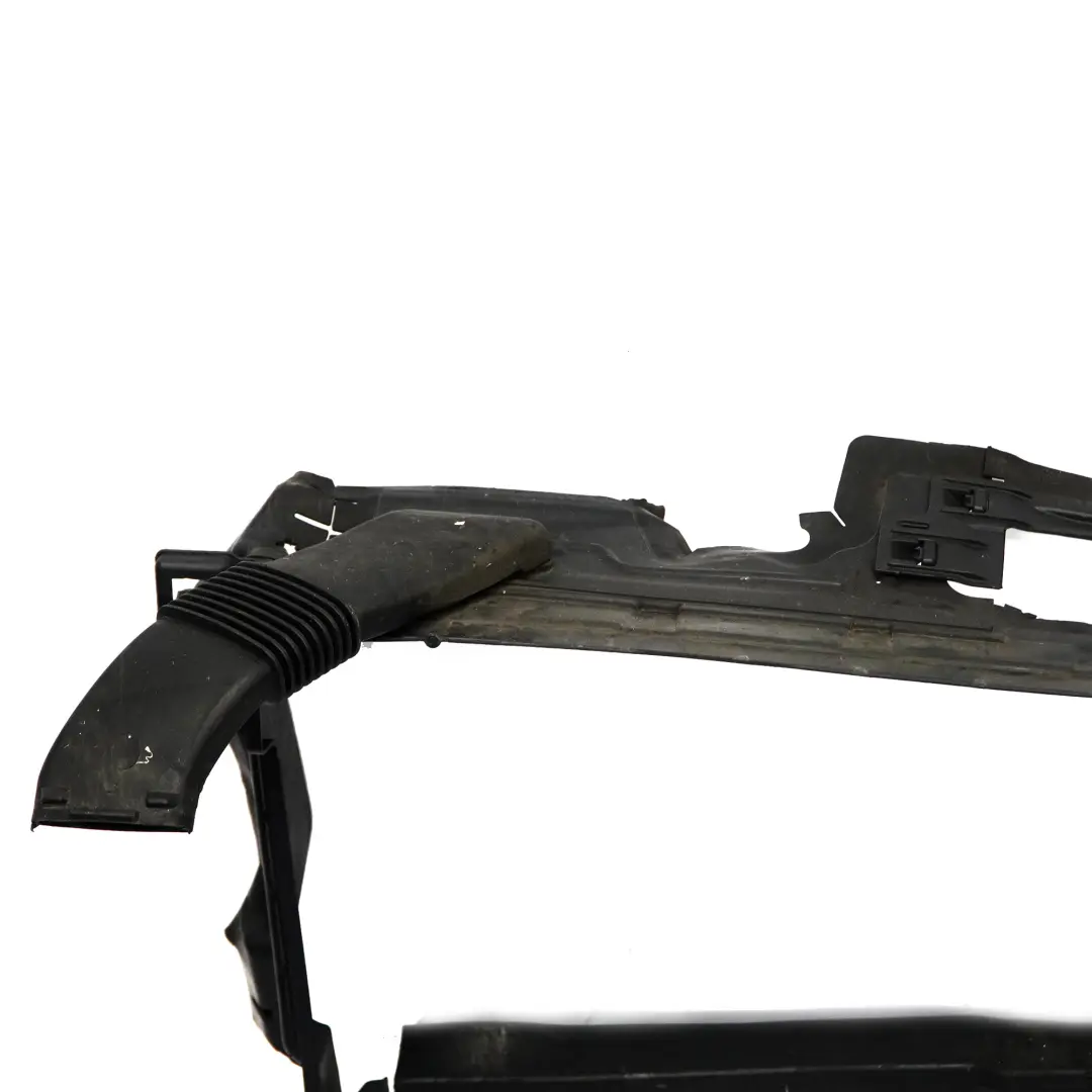 Radiator Guide gaine Panneau inférieur pour Renault Trafic Intercooler à propos du numéro de pièce 214763488R Renault Trafic Intercooler Radiator Guide gaine Panneau inférieur - SKU 214763488R - Numéro de pièce 214763488R