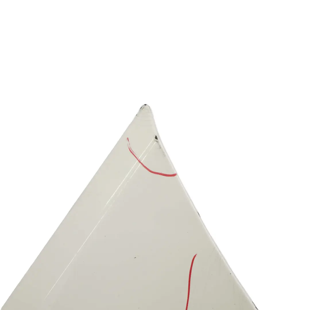 Pannello Laterale Parafango Anteriore Sinistro Alpinweiss Bianco - 300 per BMW E92 con numero di parte 2155919 BMW E92 Pannello Laterale Parafango Anteriore Sinistro Alpinweiss Bianco - 300 - SKU 2155919-AW - Numero di parte 2155919