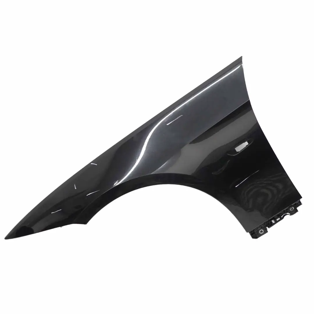 Panel Lateral Guardabarros Delantero Izquierdo Negro Zafiro Metalico 475 para BMW E92 con número de pieza 2155919 BMW E92 Panel Lateral Guardabarros Delantero Izquierdo Negro Zafiro Metalico 475 - SKU 2155919-BS8 - Número de pieza 2155919