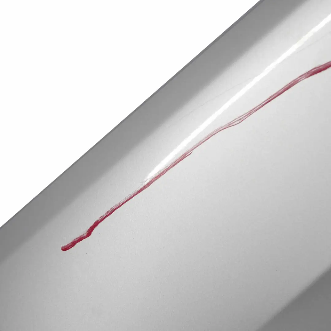 Pannello laterale parafango ala anteriore sinistra Titansilber - 354 per BMW E92 con numero di parte 2155919 BMW E92 Pannello laterale parafango ala anteriore sinistra Titansilber - 354 - SKU 2155919-TS4 - Numero di parte 2155919