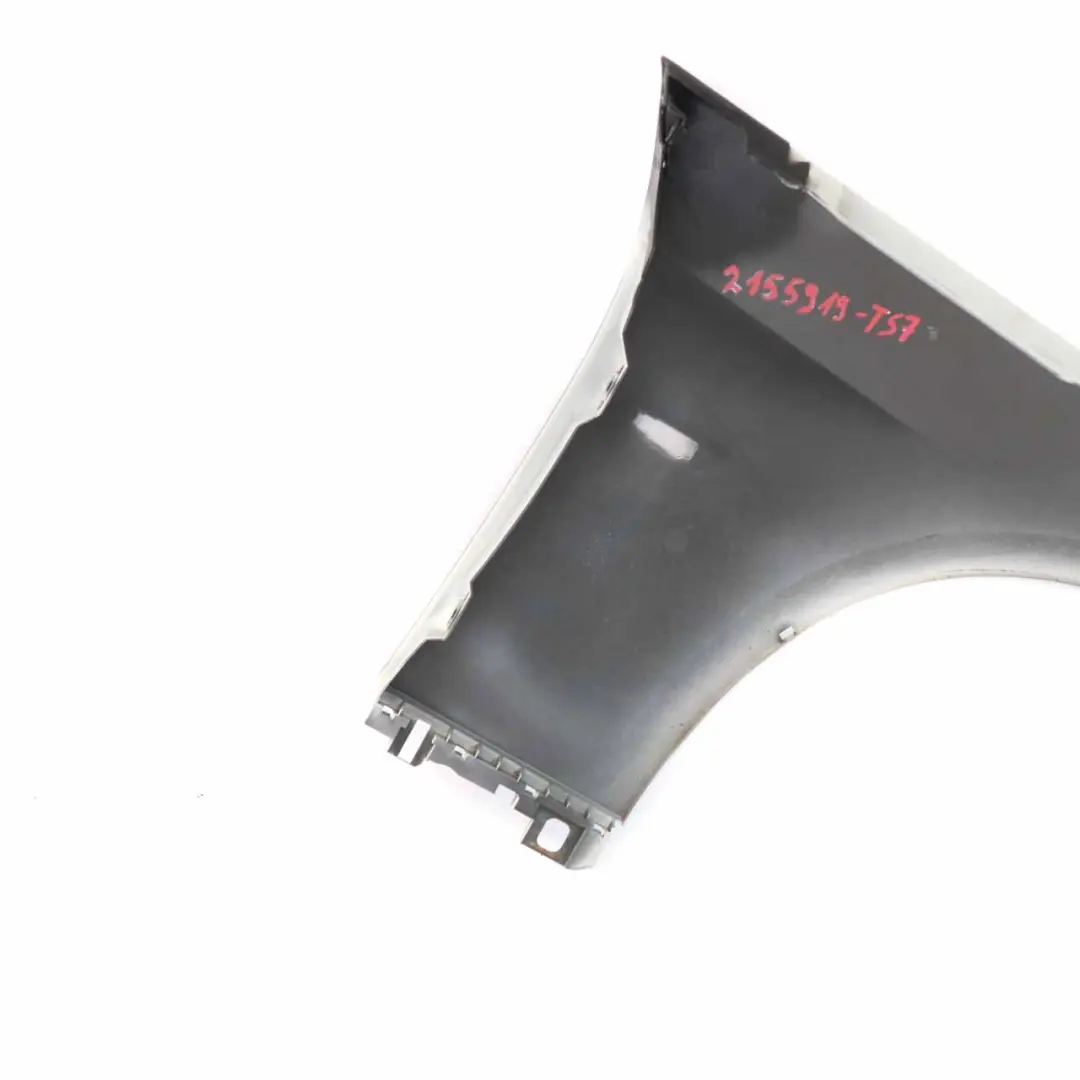 Pannello Laterale Parafango Anteriore Sinistra Titansilber Argento - 354 per BMW E92 con numero di parte 2155919 BMW E92 Pannello Laterale Parafango Anteriore Sinistra Titansilber Argento - 354 - SKU 2155919-TS7 - Numero di parte 2155919