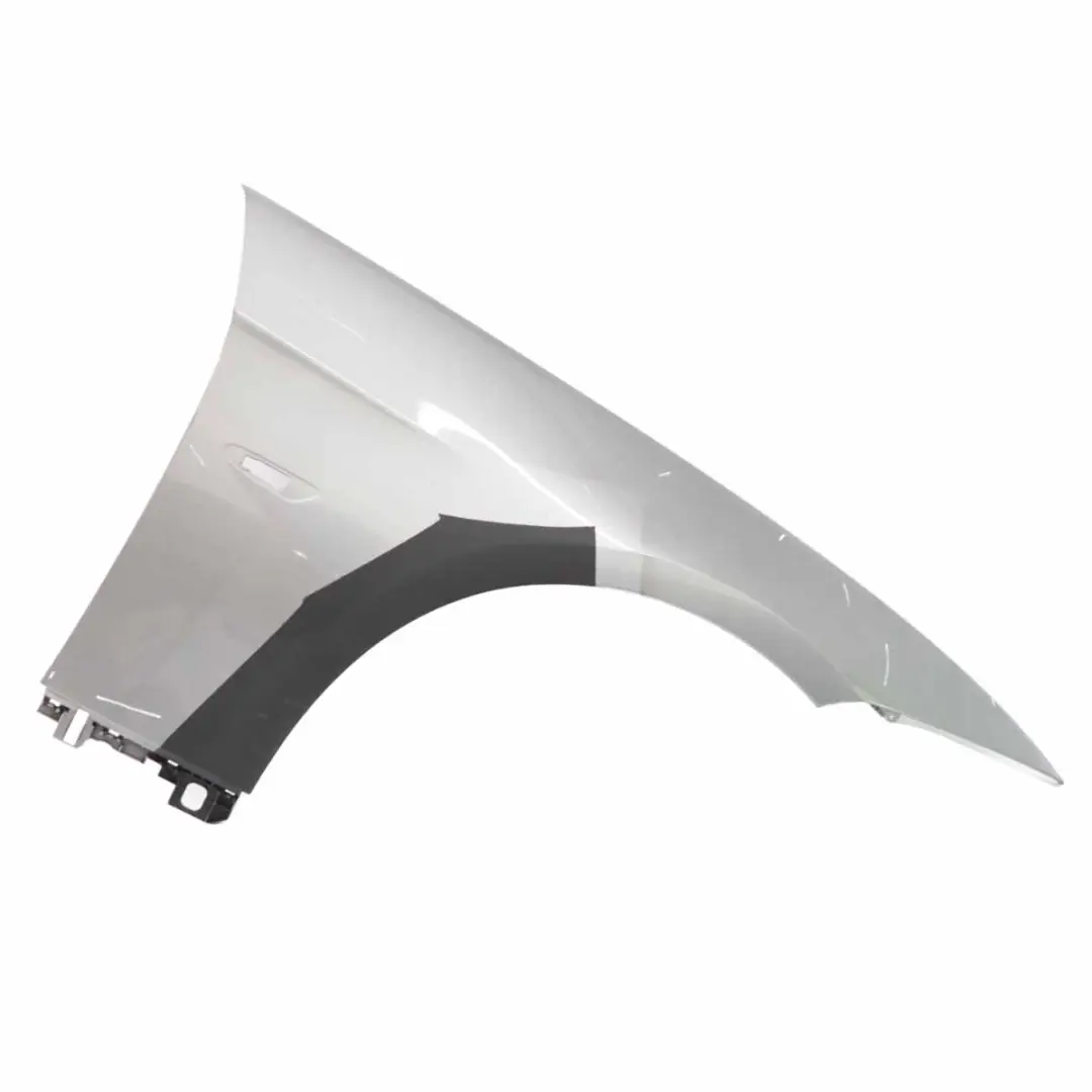 Parafango Anteriore Pannello Destro Spacegrau - A52 per BMW E92 con numero di parte 2155922 BMW E92 Parafango Anteriore Pannello Destro Spacegrau - A52 - SKU 2155922-SCG3 - Numero di parte 2155922