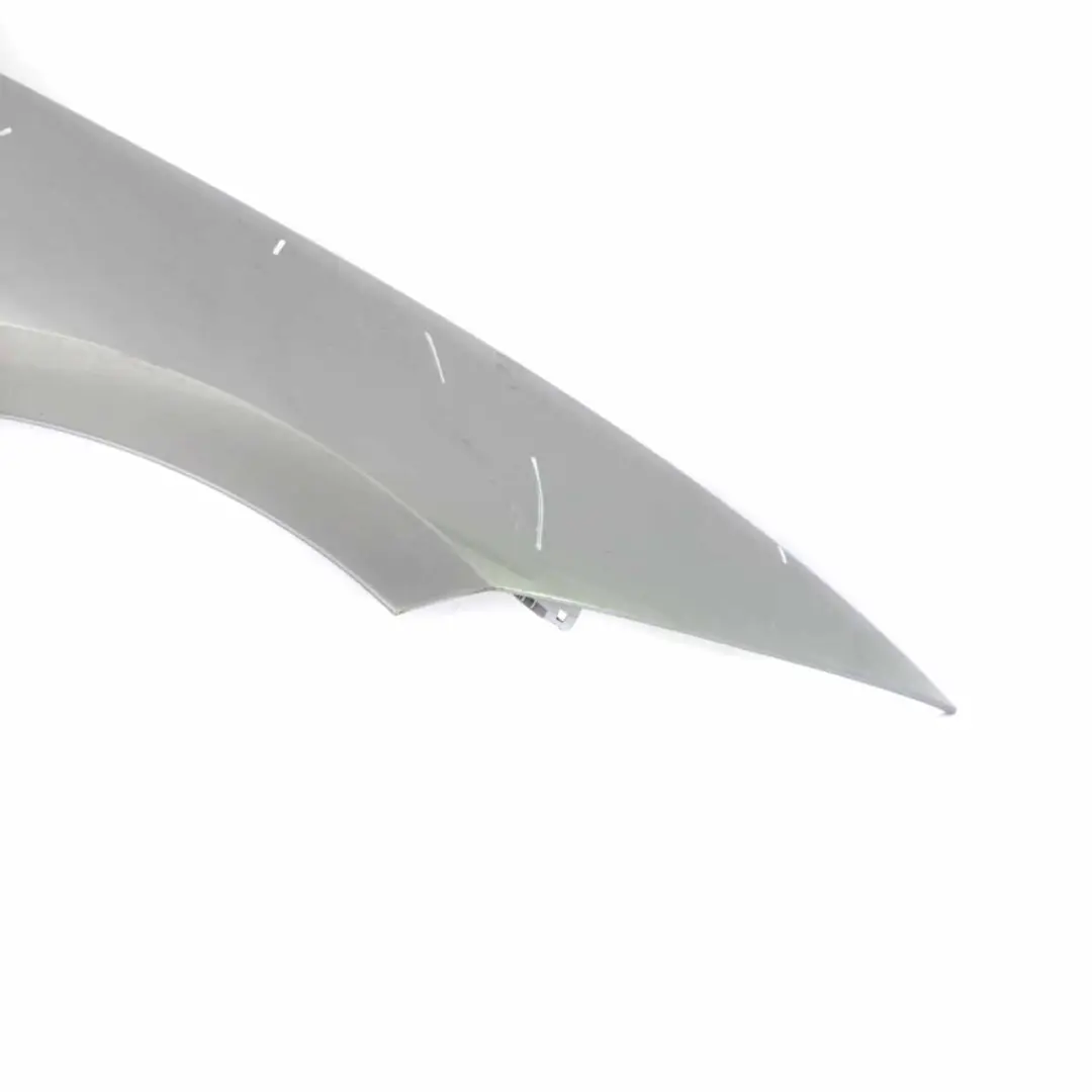 Panel Lateral Guardabarros Delantero Derecho Spacegrau Metallic - A52 para BMW E92 con número de pieza 2155922 BMW E92 Panel Lateral Guardabarros Delantero Derecho Spacegrau Metallic - A52 - SKU 2155922-SCG3 - Número de pieza 2155922