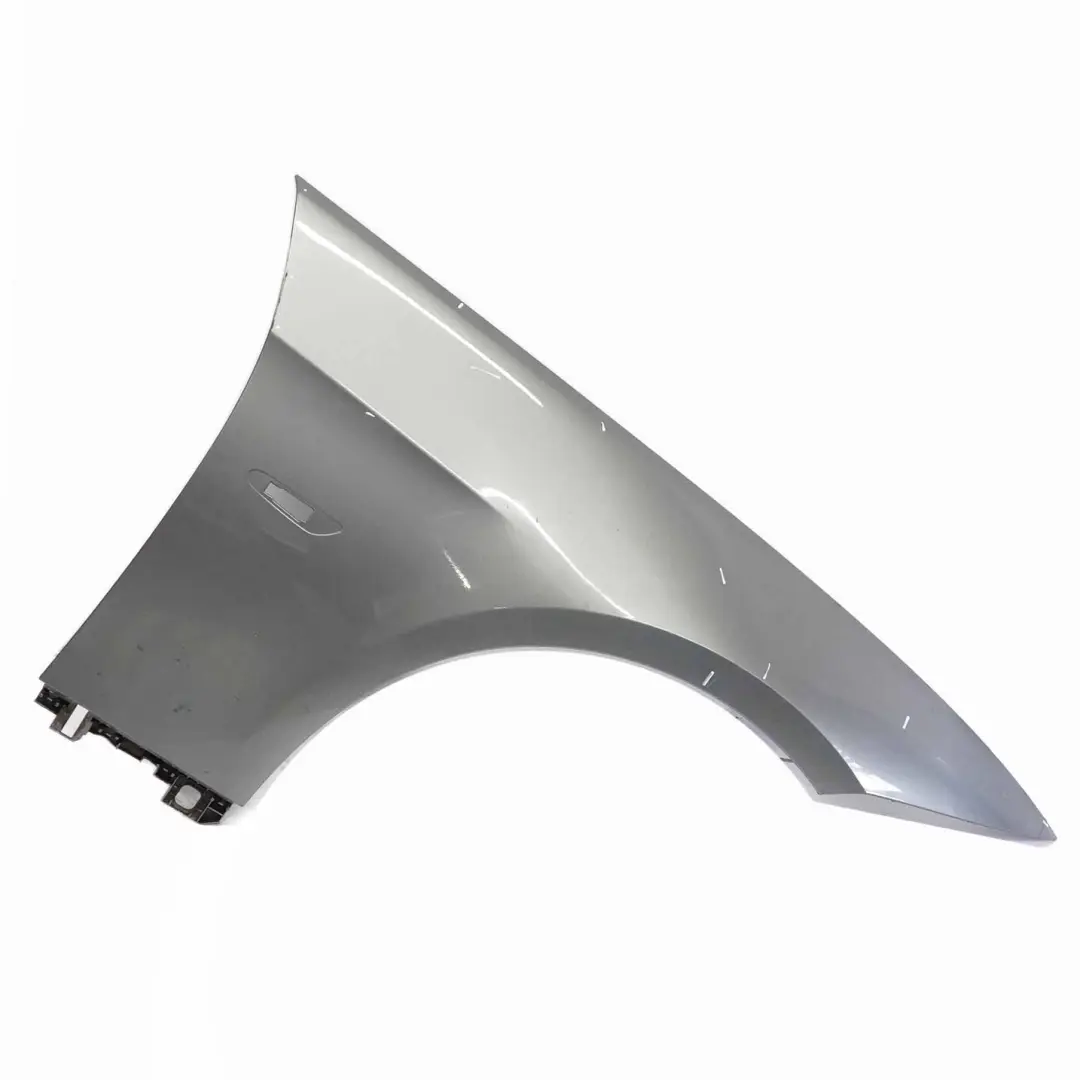 Błotnik Przedni Prawy Sparkling - A22 do BMW E92 o numerze 2155922 BMW E92 Błotnik Przedni Prawy Sparkling - A22 - SKU 2155922-SG3 - Numer Części 2155922