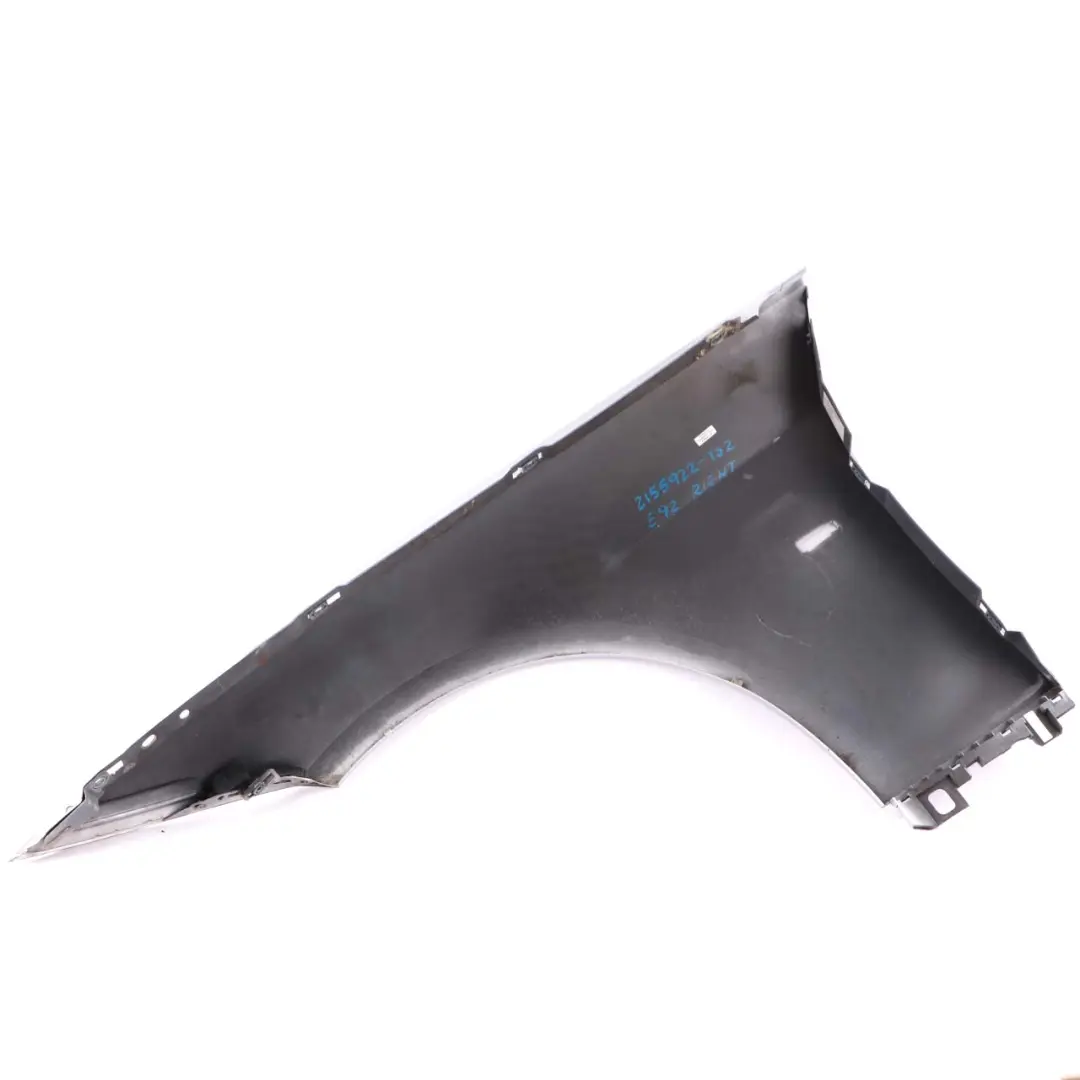 Błotnik prawy titansilber do BMW E92 E93 o numerze 2155922 BMW E92 E93 Błotnik prawy titansilber - SKU 2155922-TS2 - Numer Części 2155922