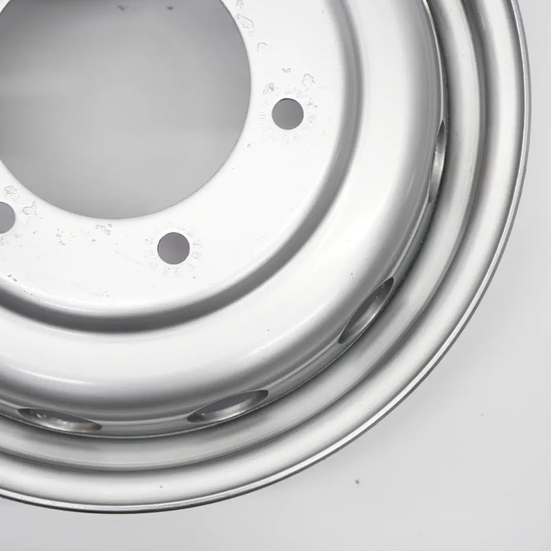 Llanta de acero plateada 16" ET:105,5 5J para Ford Transit MK7 con número de pieza 2160836 Ford Transit MK7 Llanta de acero plateada 16" ET:105,5 5J - SKU 2160836 - Número de pieza 2160836