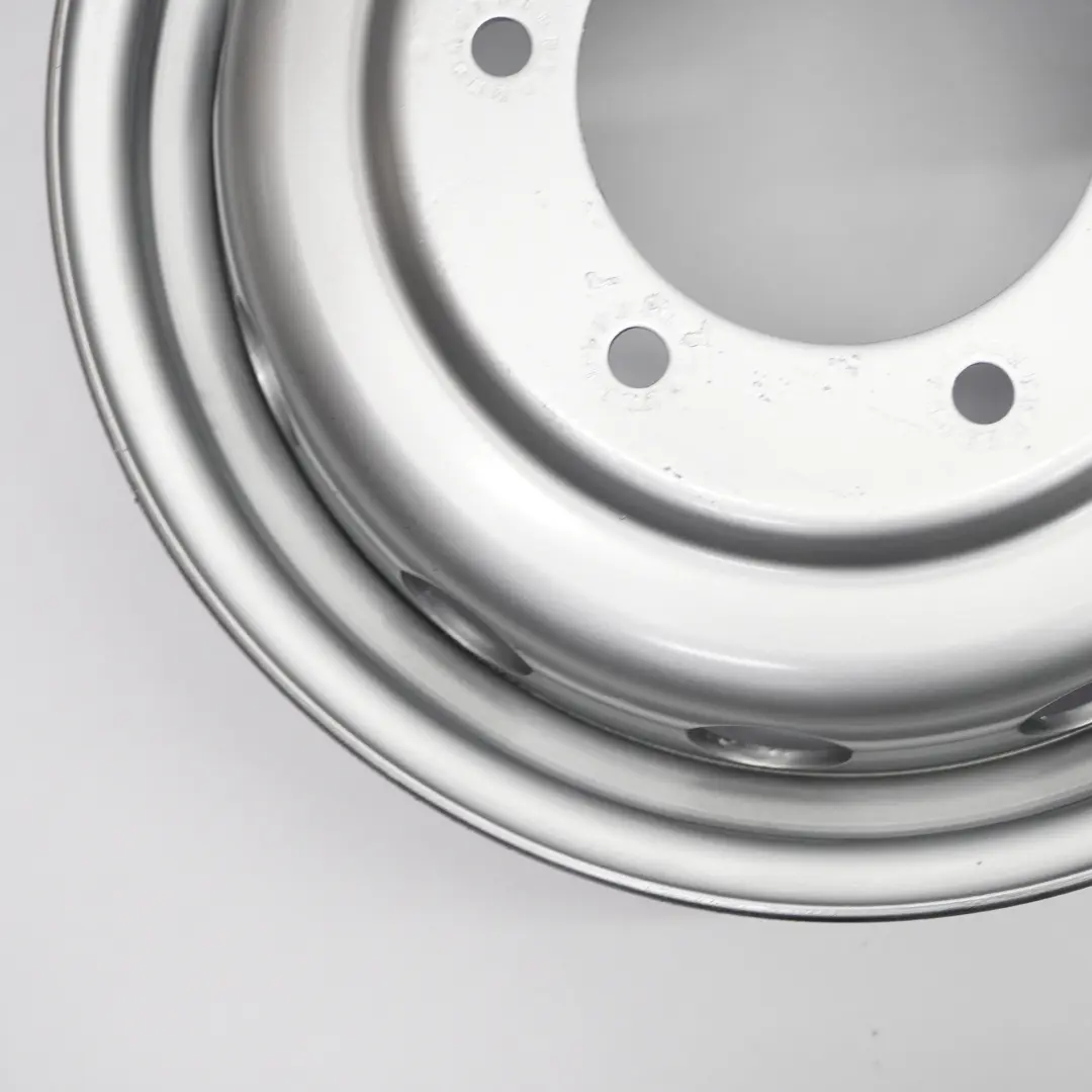 Jante Acier Argentée 16" ET:105,5 5J pour Ford Transit MK7 à propos du numéro de pièce 2160836 Ford Transit MK7 Jante Acier Argentée 16" ET:105,5 5J - SKU 2160836 - Numéro de pièce 2160836