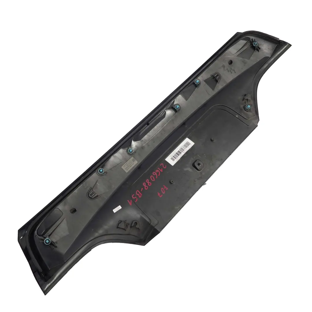 Listwa Blenda Tylnej Klapy Black Sapphire do BMW F07 o numerze 2166088 BMW F07 Listwa Blenda Tylnej Klapy Black Sapphire - SKU 2166088-BS1 - Numer Części 2166088
