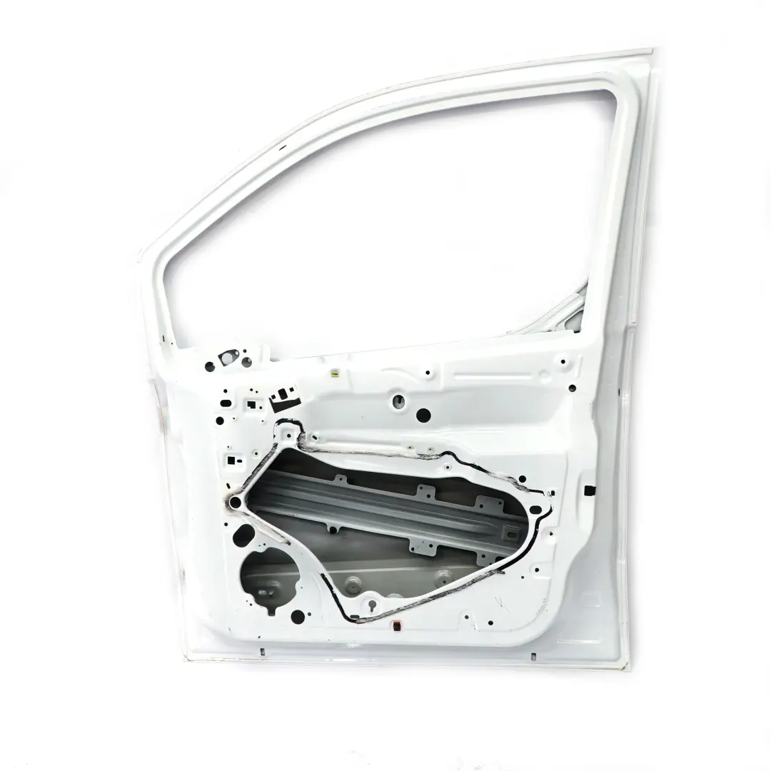 Vordertür rechts Türabdeckung Shell Frozen White - Z2 für Ford Transit Connect mit Teilenummer 2193190 Ford Transit Connect Vordertür rechts Türabdeckung Shell Frozen White - Z2 - SKU 2193190-FW - Teilenummer 2193190