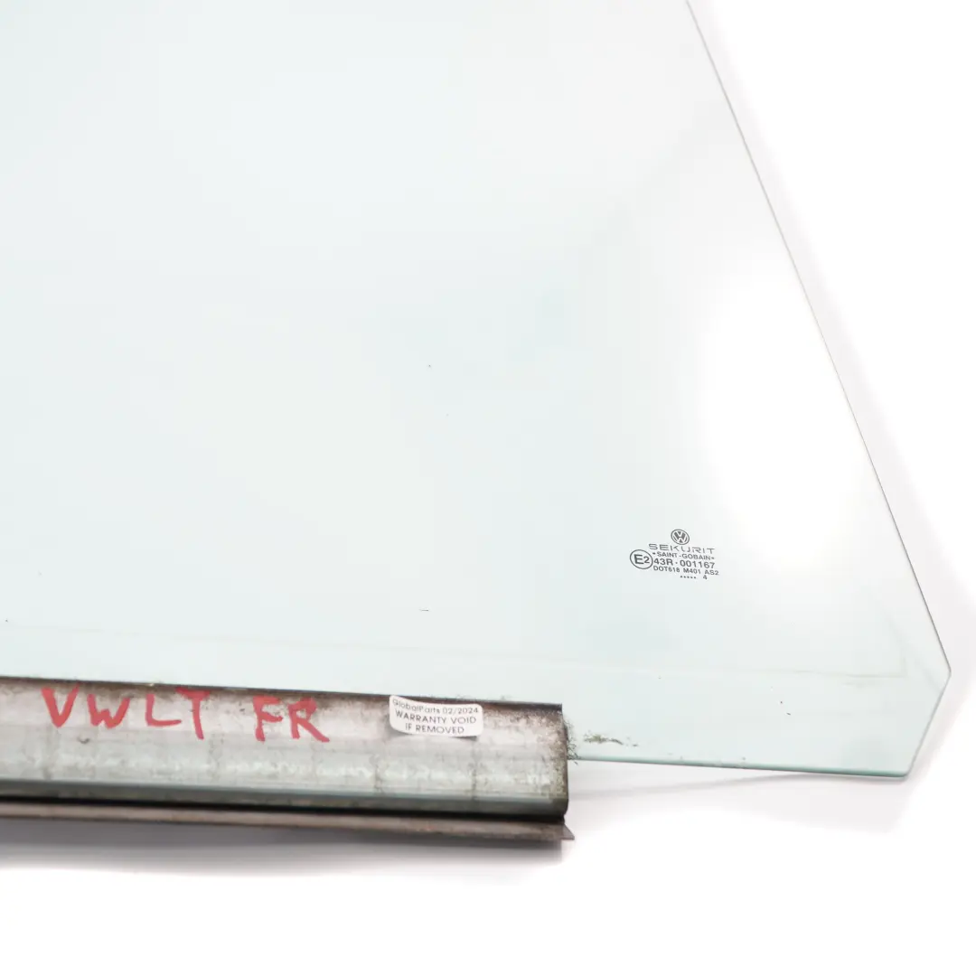 Window Glass Front Door Right O/S Glazing AS2 to Volkswagen LT 35 with Part number 22008452028 Volkswagen LT 35 Window Glass Front Door Right O/S Glazing AS2 - SKU 22008452028 - Part number 22008452028