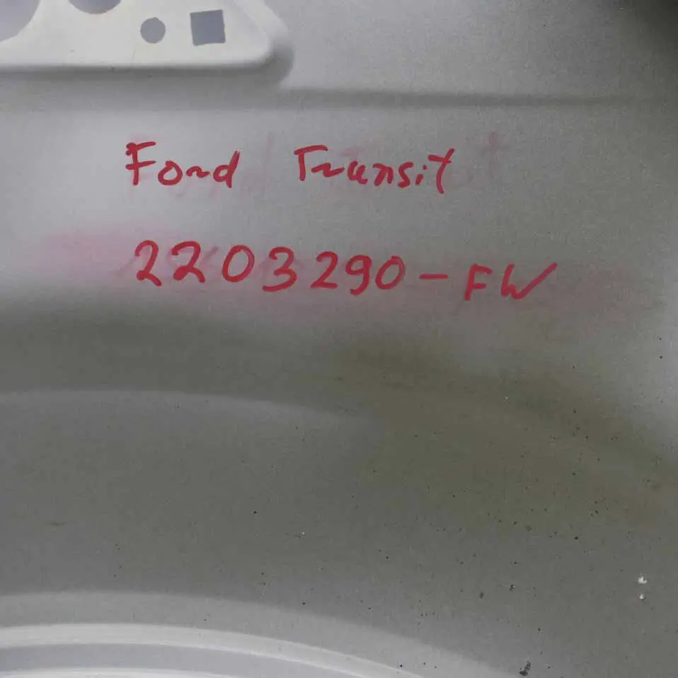 Seitenverkleidung vorne links Kotflügel Frozen White - Z2 für Ford Transit mit Teilenummer 2203290 Ford Transit Seitenverkleidung vorne links Kotflügel Frozen White - Z2 - SKU 2203290-FW - Teilenummer 2203290