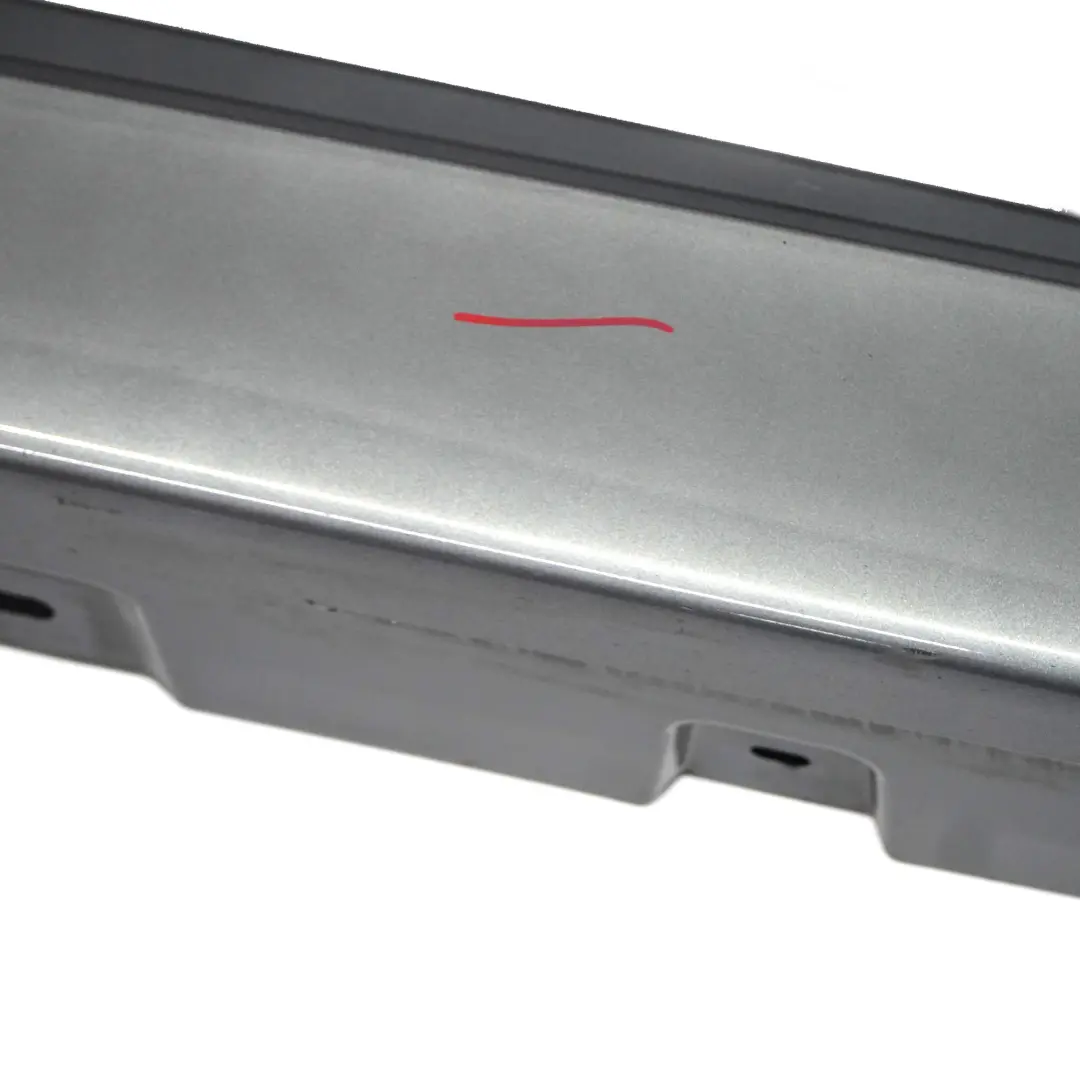 Bas de Porte Seuil Facade Gauche Spacegrau - A52 pour BMW F10 F11 à propos du numéro de pièce 2209827 BMW F10 F11 Bas de Porte Seuil Facade Gauche Spacegrau - A52 - SKU 2209827-SCG - Numéro de pièce 2209827