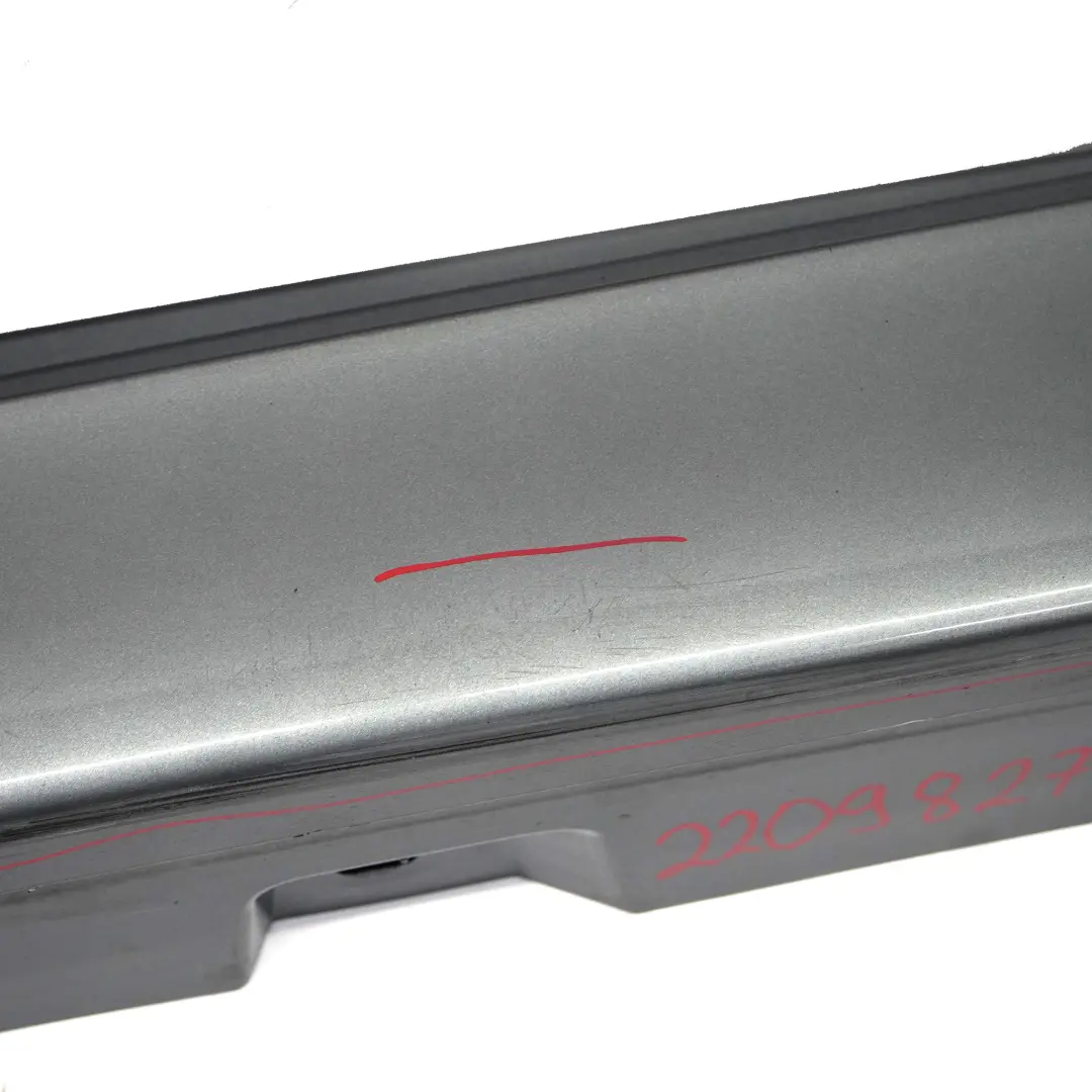 Bas de Porte Seuil Facade Gauche Spacegrau - A52 pour BMW F10 F11 à propos du numéro de pièce 2209827 BMW F10 F11 Bas de Porte Seuil Facade Gauche Spacegrau - A52 - SKU 2209827-SCG - Numéro de pièce 2209827