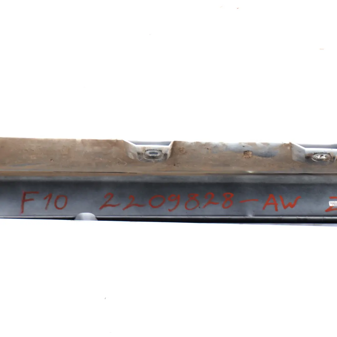 Side Skirt Right O/S Sill Cover Panel F11 Alpinweiss Alpine White - 300 to BMW F10 with Part number 2209828 BMW F10 Side Skirt Right O/S Sill Cover Panel F11 Alpinweiss Alpine White - 300 - SKU 2209828-AW - Part number 2209828