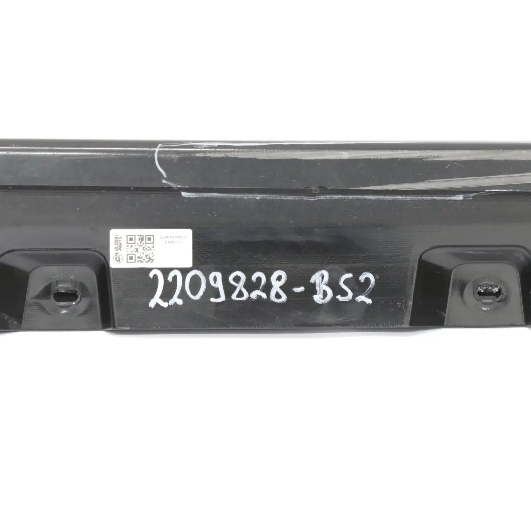 BMW F10 Faldón Lateral Derecho Panel Cubre umbral F11 Negro Zafiro Metálico 475 - SKU 2209828-BS2 - Número de pieza 2209828