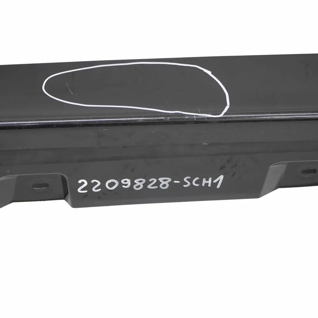 BMW F10 F11 Faldón Lateral Panel de la Cubierta Derecha Schwarz 2 - 668 - SKU 2209828-SCH1 - Número de pieza 2209828