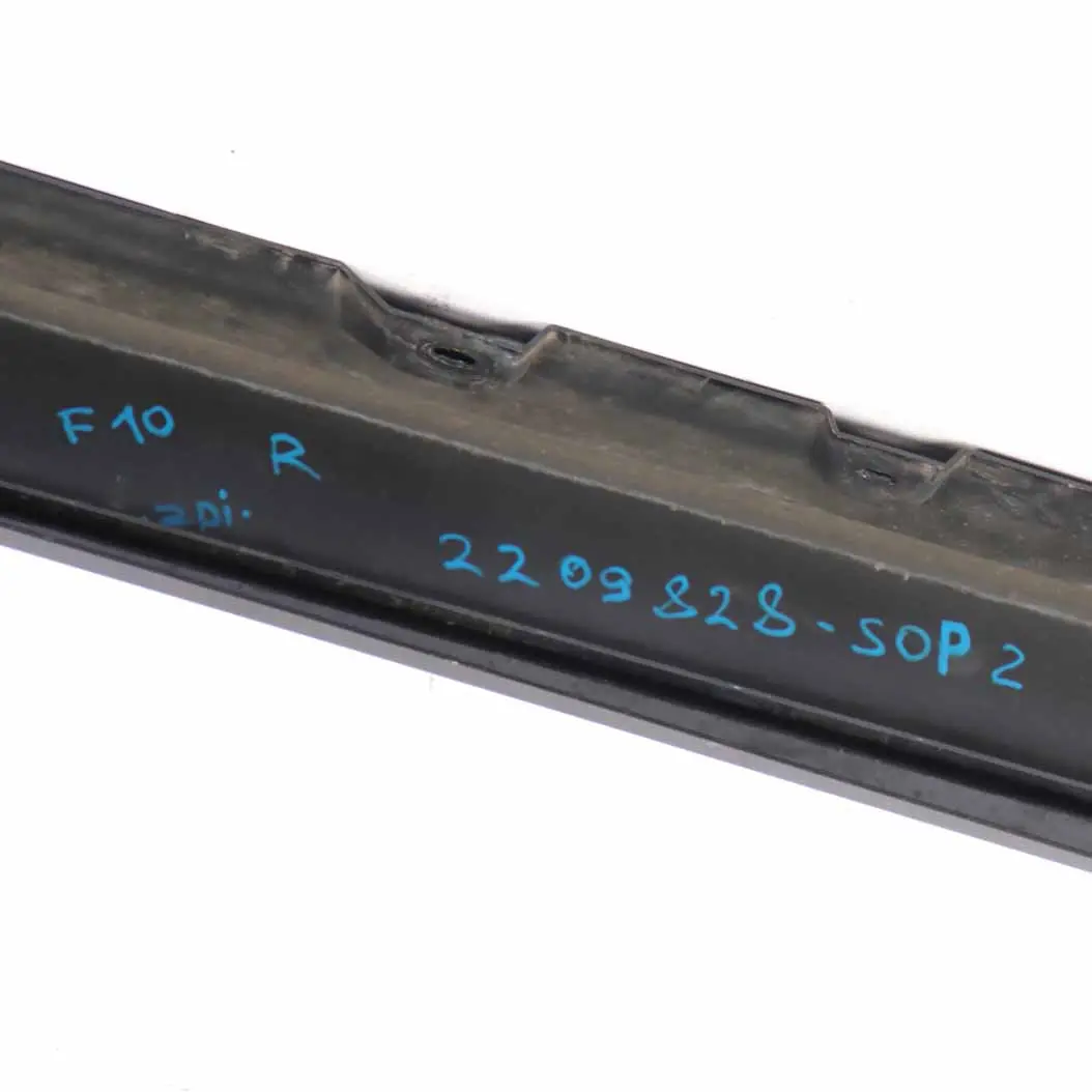 Side Skirt Door Sill Cover Panel Right O/S Sophistograu Grey - A90 to BMW F10 F11 with Part number 2209828 BMW F10 F11 Side Skirt Door Sill Cover Panel Right O/S Sophistograu Grey - A90 - SKU 2209828-SOP2 - Part number 2209828