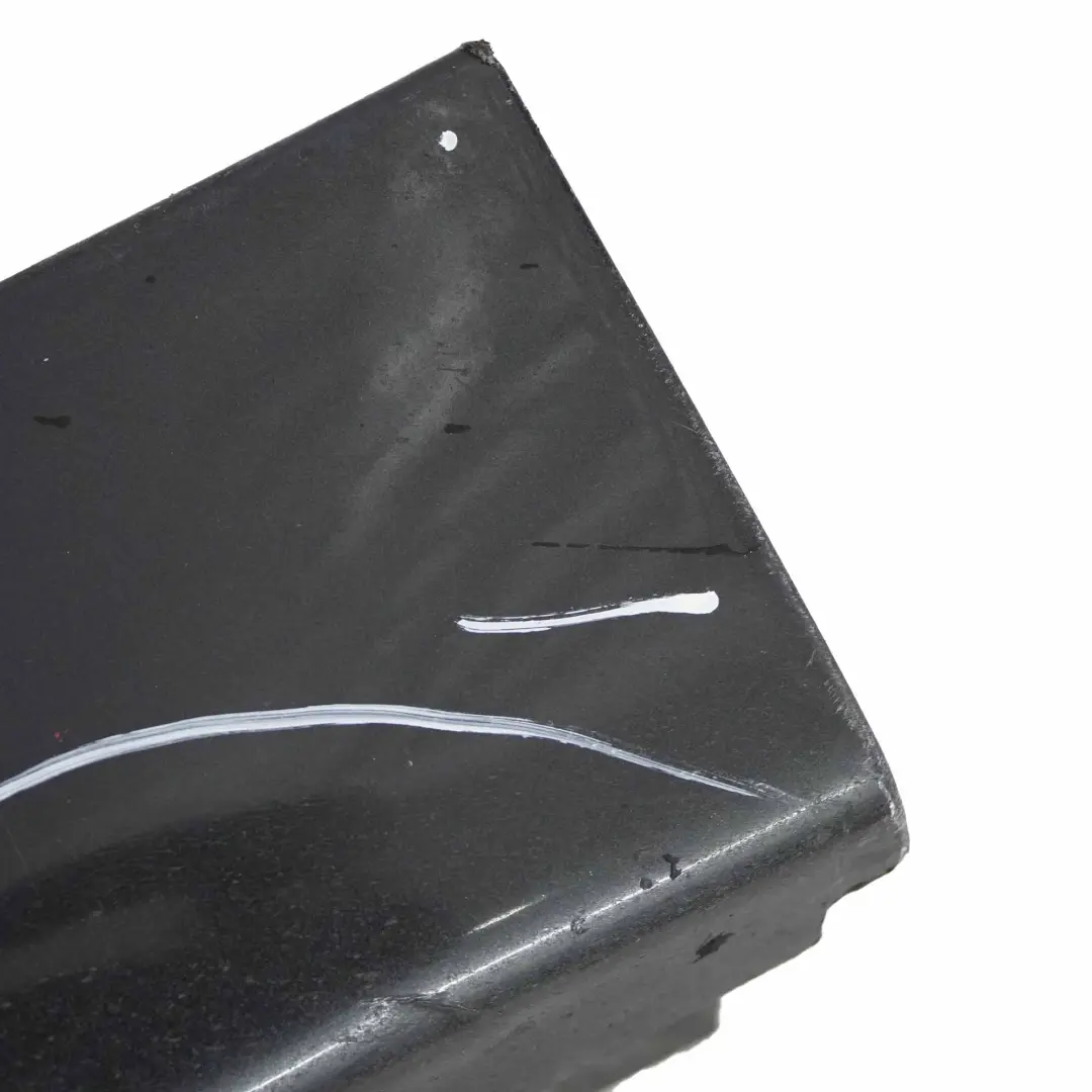 Gonna Laterale Pannello Copertura Destra Sophistograu - A90 per BMW F10 F11 con numero di parte 2209828 BMW F10 F11 Gonna Laterale Pannello Copertura Destra Sophistograu - A90 - SKU 2209828-SOP - Numero di parte 2209828