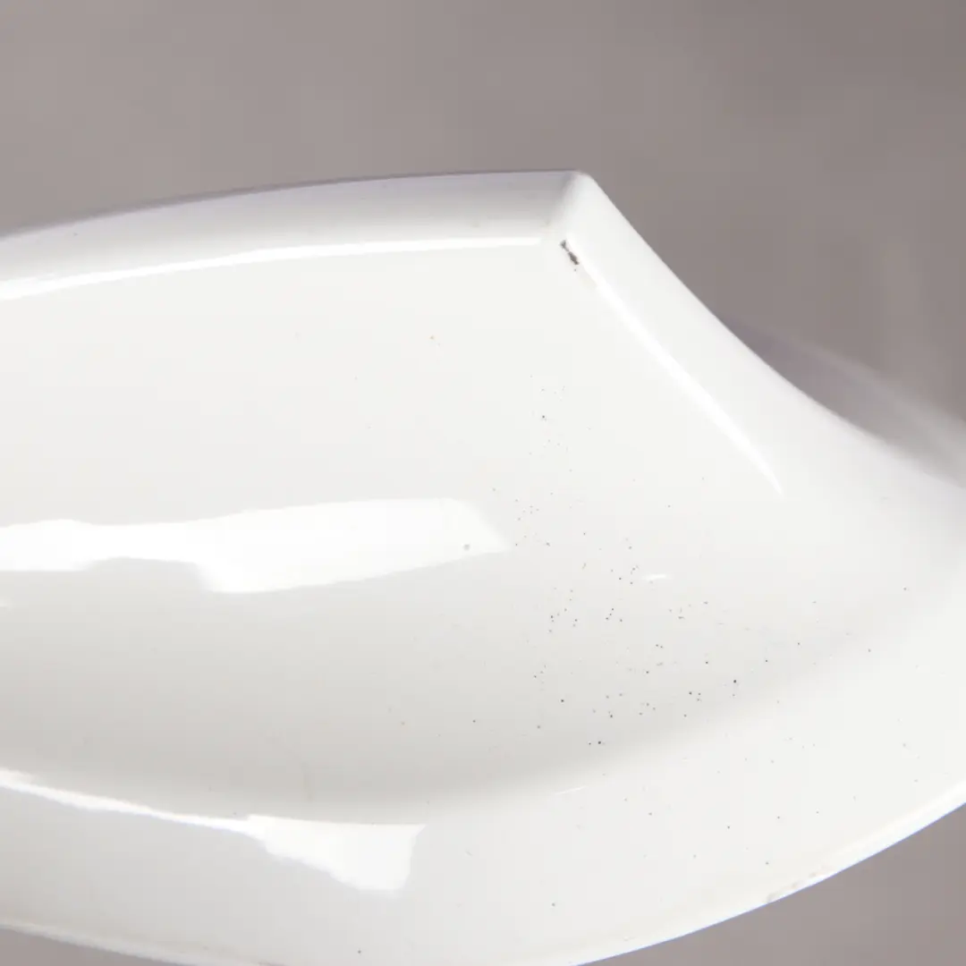 BMW F20 F21 F31 Boitier Vide Antenne de Toit Blanc des Alpes 300 Blanc - SKU 2218150-AW - Numéro de pièce 2218150