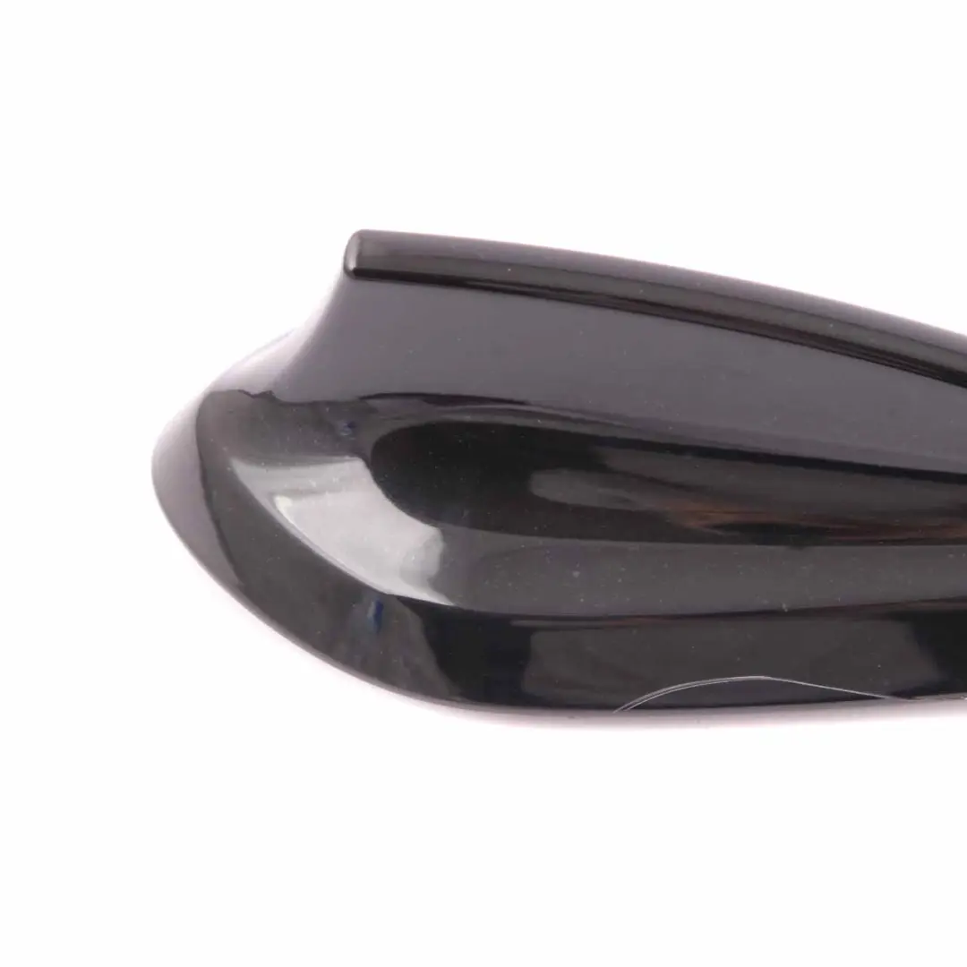 Rekin Obudowa Anteny Schwarz Czarny II - 668 do BMW F20 F21 o numerze 2218150 BMW F20 F21 Rekin Obudowa Anteny Schwarz Czarny II - 668 - SKU 2218150-SCH - Numer Części 2218150