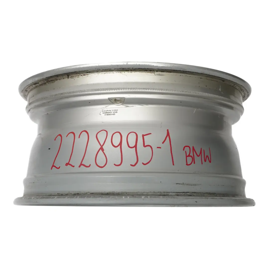BMW E39 Silver Alloy Wheel Rim 17" 8J ET:20 M Parallel Spoke 66 - SKU 2228995-1 - Part number 2228995