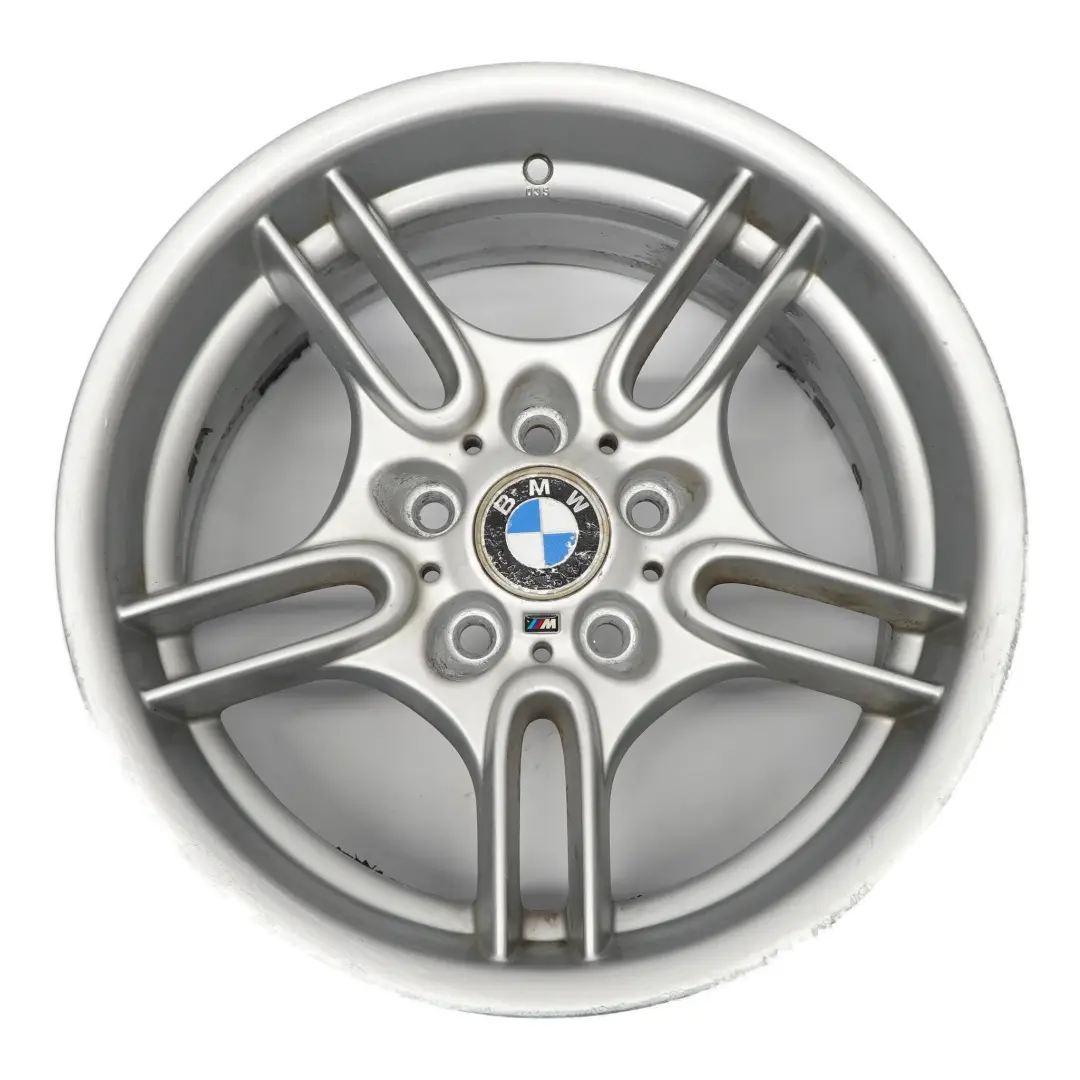 Cerchio posteriore lega argento 17" 9J ET:26 M Raggi paralleli per BMW E39 con numero di parte 2229035 BMW E39 Cerchio posteriore lega argento 17" 9J ET:26 M Raggi paralleli - SKU 2229035-1 - Numero di parte 2229035