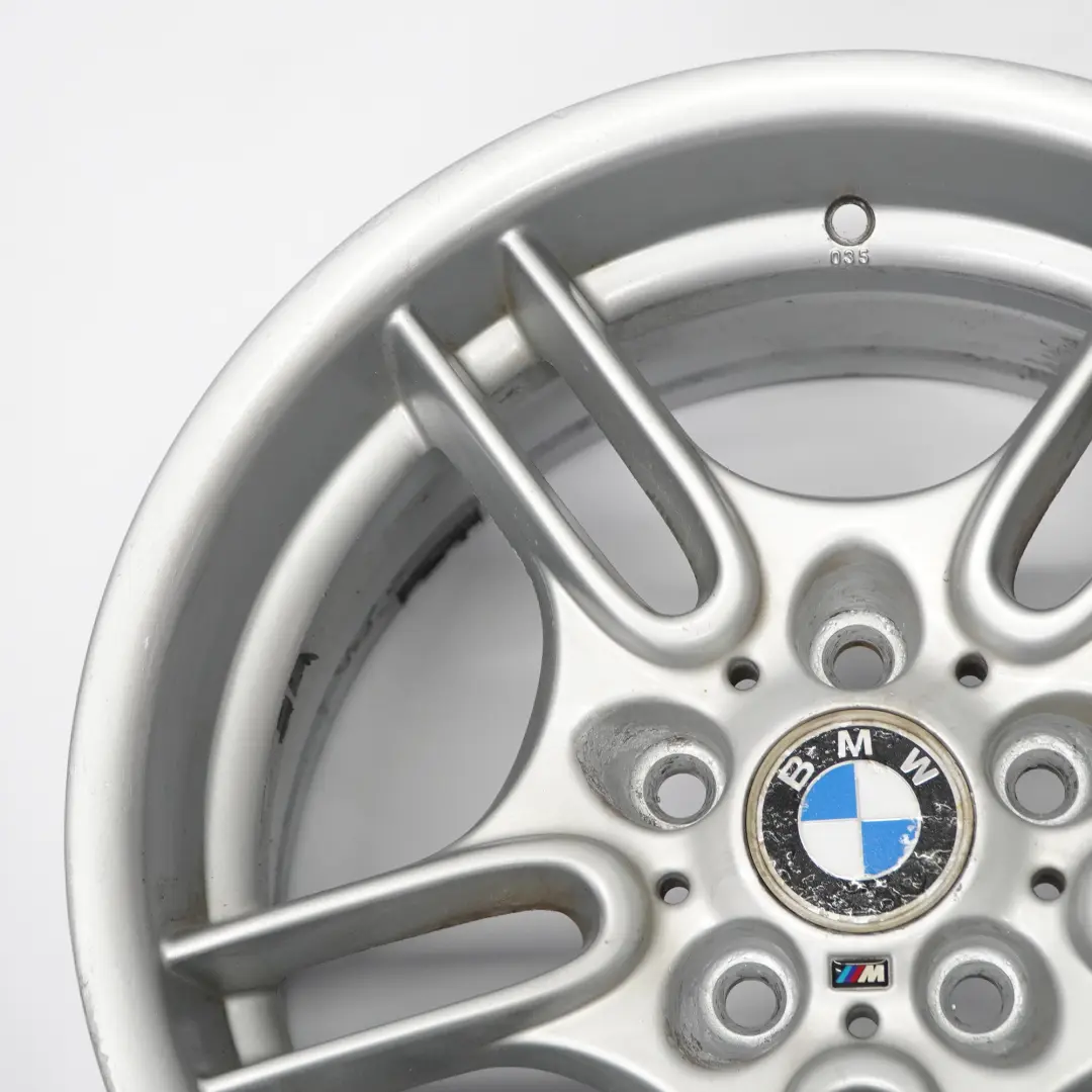 Jante arrière alliage argenté 17" 9J ET:26 M Parallel Spoke 66 pour BMW E39 à propos du numéro de pièce 2229035 BMW E39 Jante arrière alliage argenté 17" 9J ET:26 M Parallel Spoke 66 - SKU 2229035-1 - Numéro de pièce 2229035