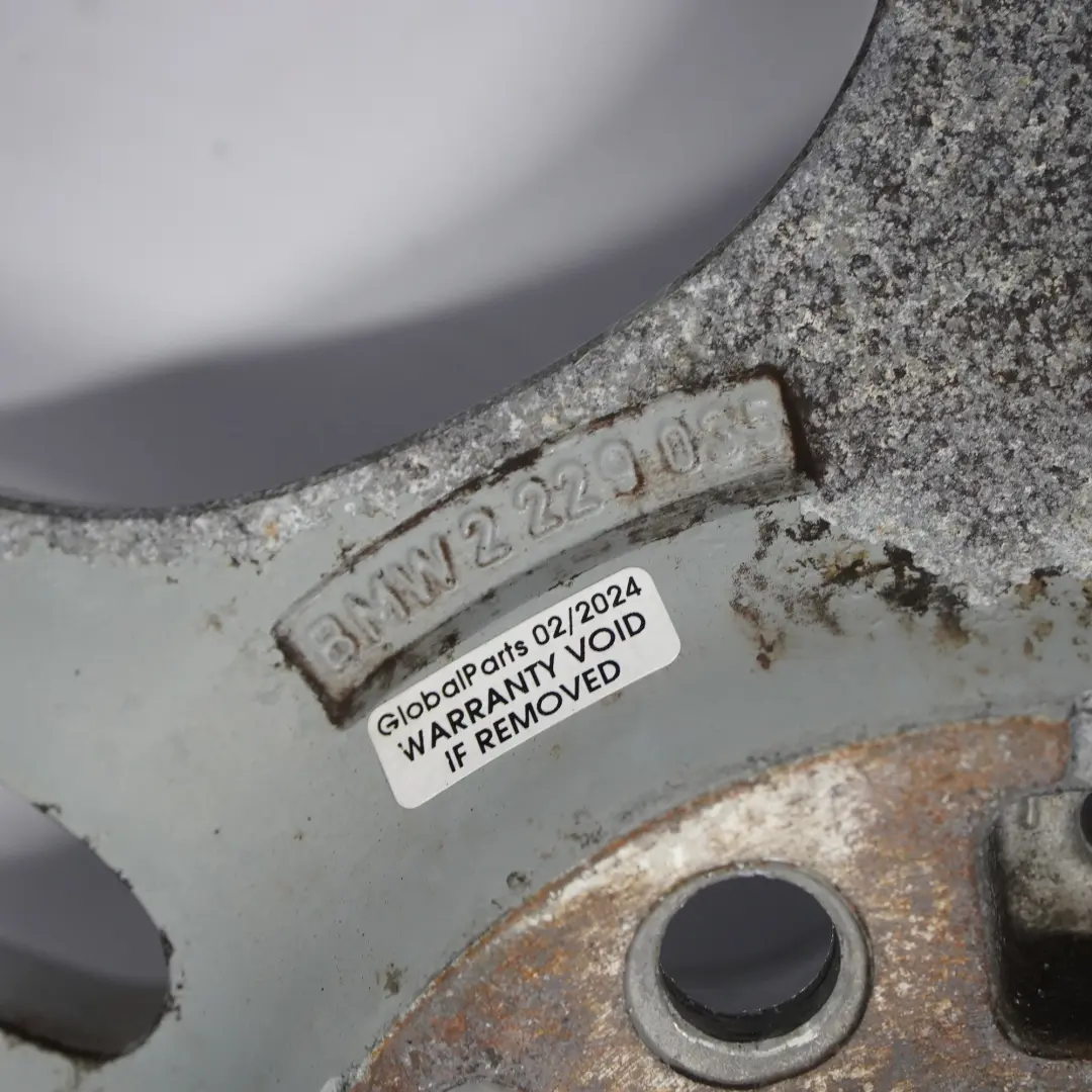 Jante arrière alliage argenté 17" 9J ET:26 M Parallel Spoke 66 pour BMW E39 à propos du numéro de pièce 2229035 BMW E39 Jante arrière alliage argenté 17" 9J ET:26 M Parallel Spoke 66 - SKU 2229035-1 - Numéro de pièce 2229035